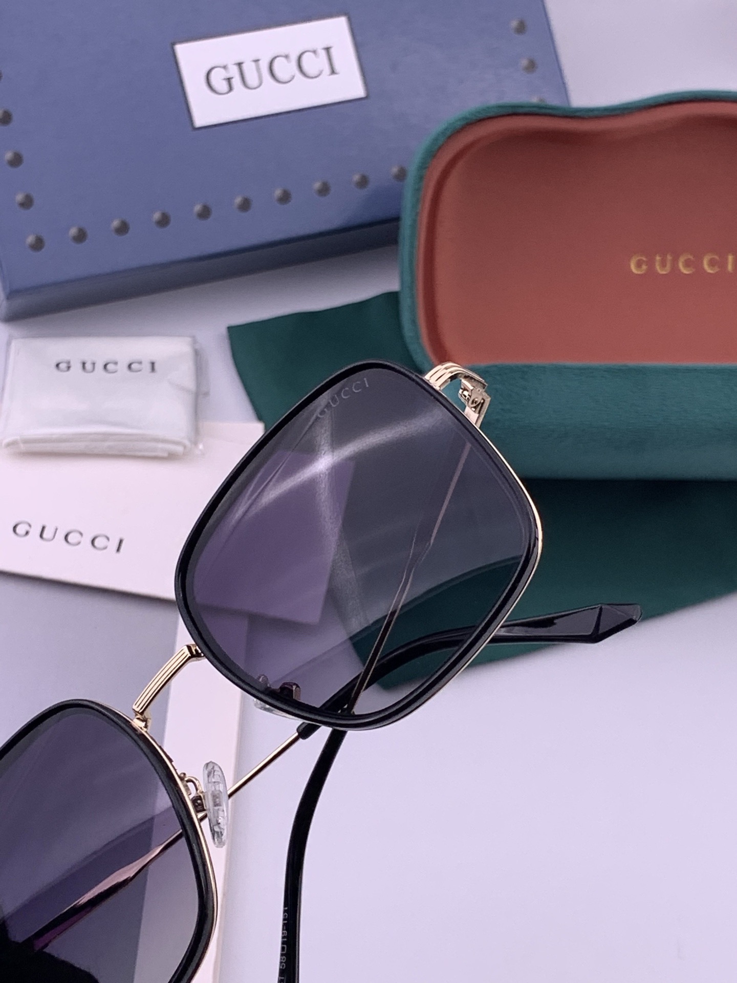 🔺 【GUCCI-偏光太阳镜】开春新款 潮流爆款 时尚方框偏光太阳镜 高品质 佩戴舒适 网红潮款墨镜 女