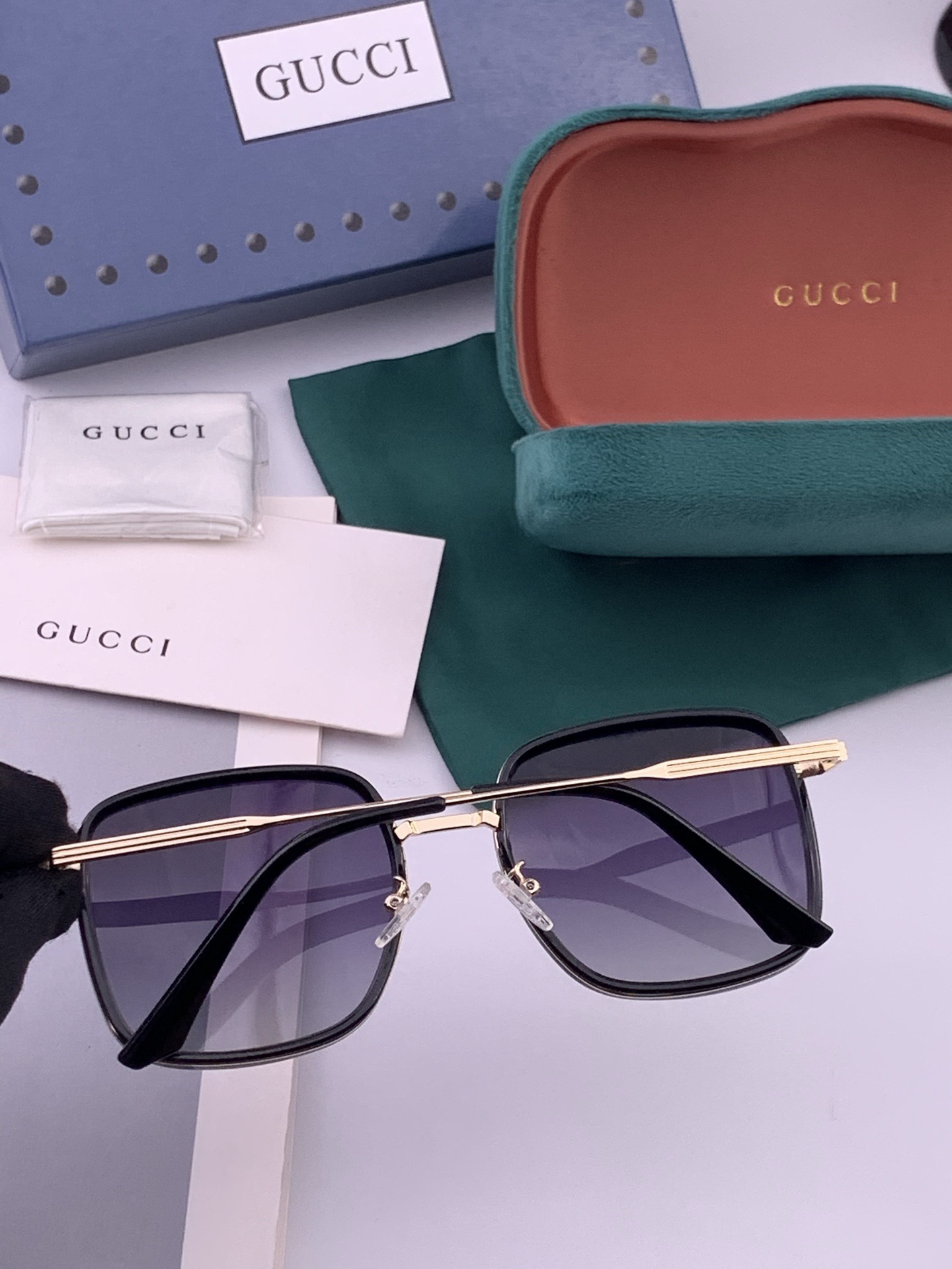 🔺 【GUCCI-偏光太阳镜】开春新款 潮流爆款 时尚方框偏光太阳镜 高品质 佩戴舒适 网红潮款墨镜 女