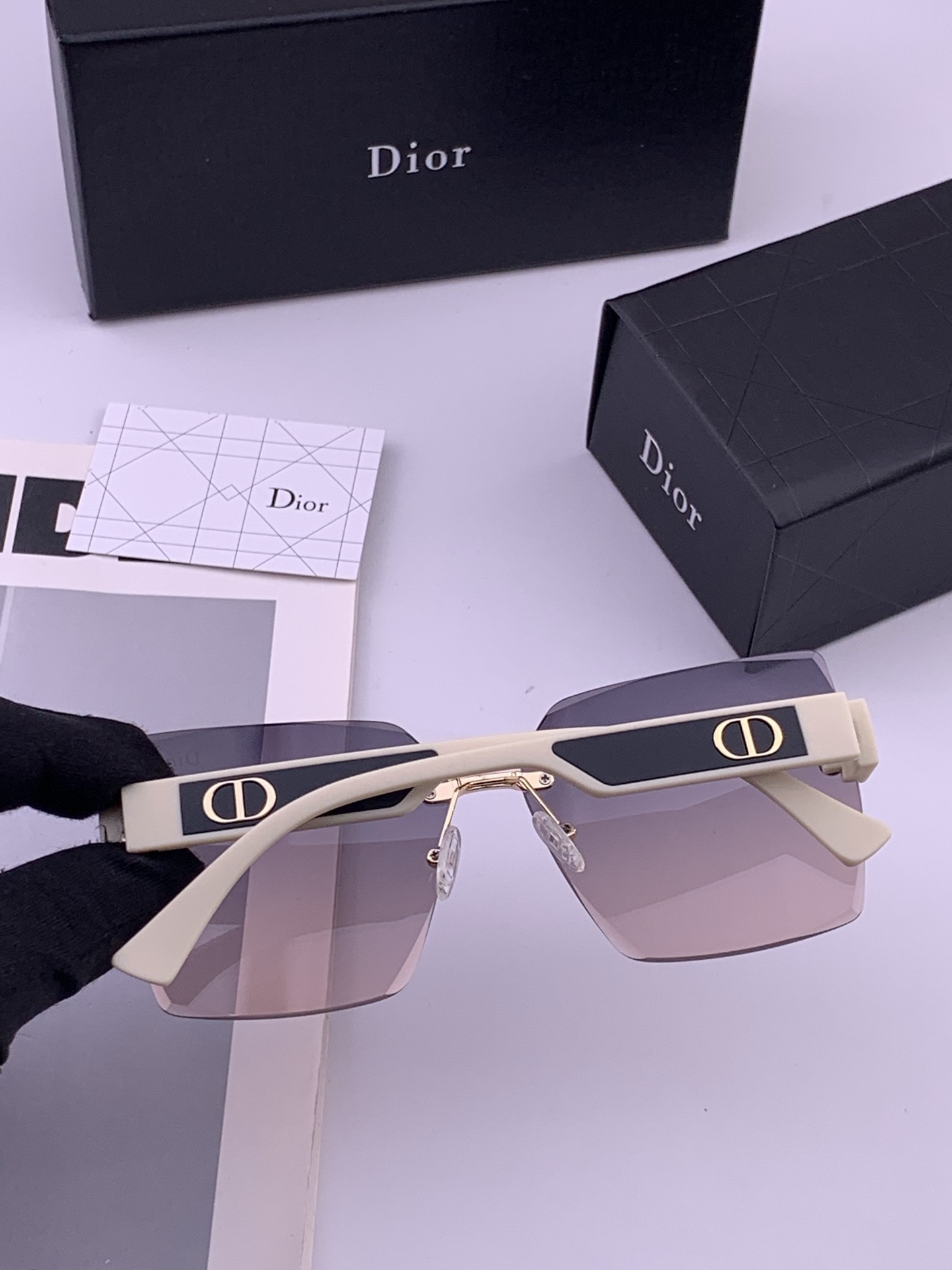 🔺 【DIOR-迪奥】开春新款 潮流爆款 时尚方框偏光太阳镜 高品质 佩戴舒适 网红潮款墨镜 女士高清偏