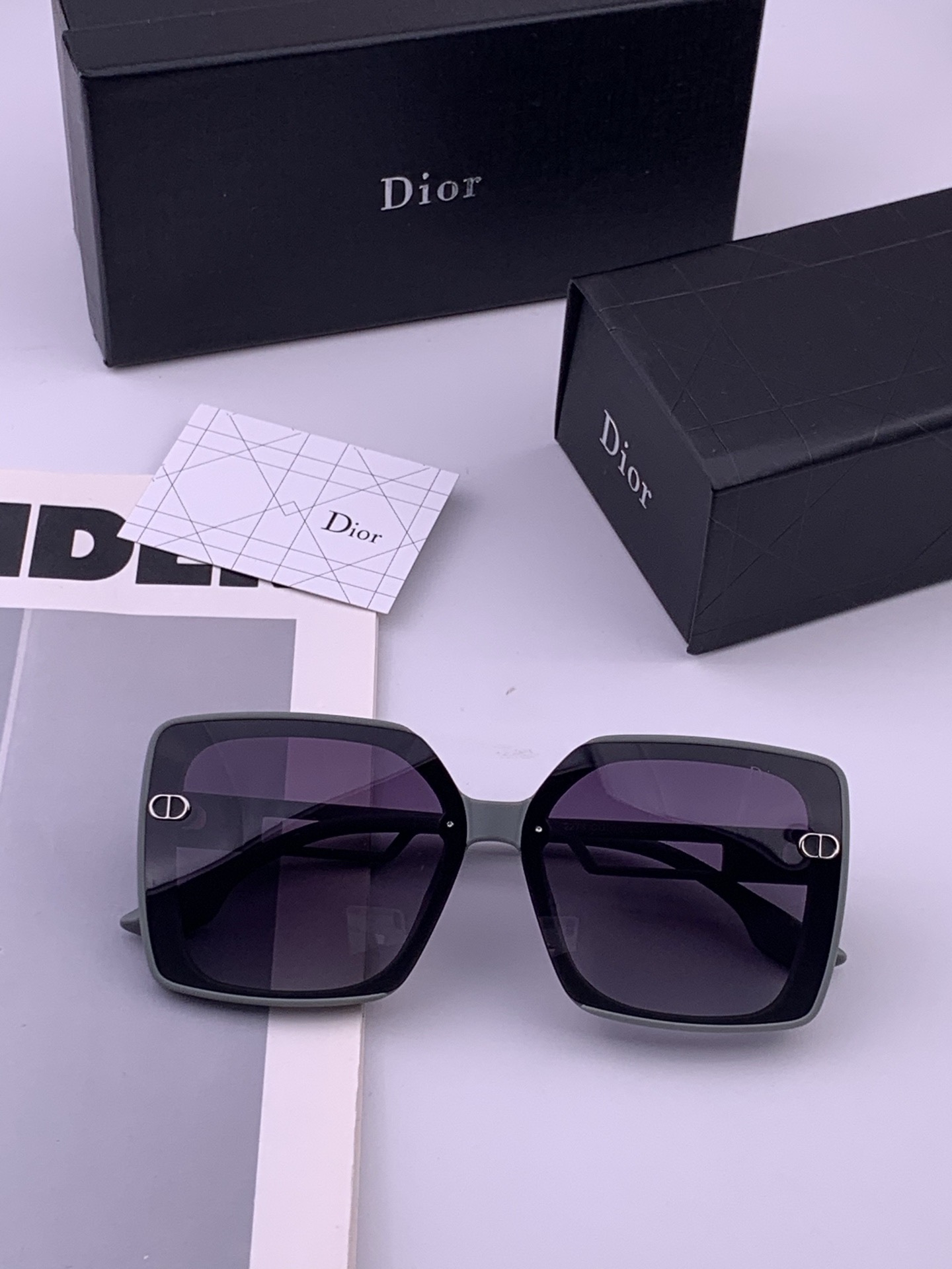🔺 【DIOR-迪奥】开春新款 潮流爆款 时尚方框偏光太阳镜 高品质 佩戴舒适 网红潮款墨镜 女士高清偏