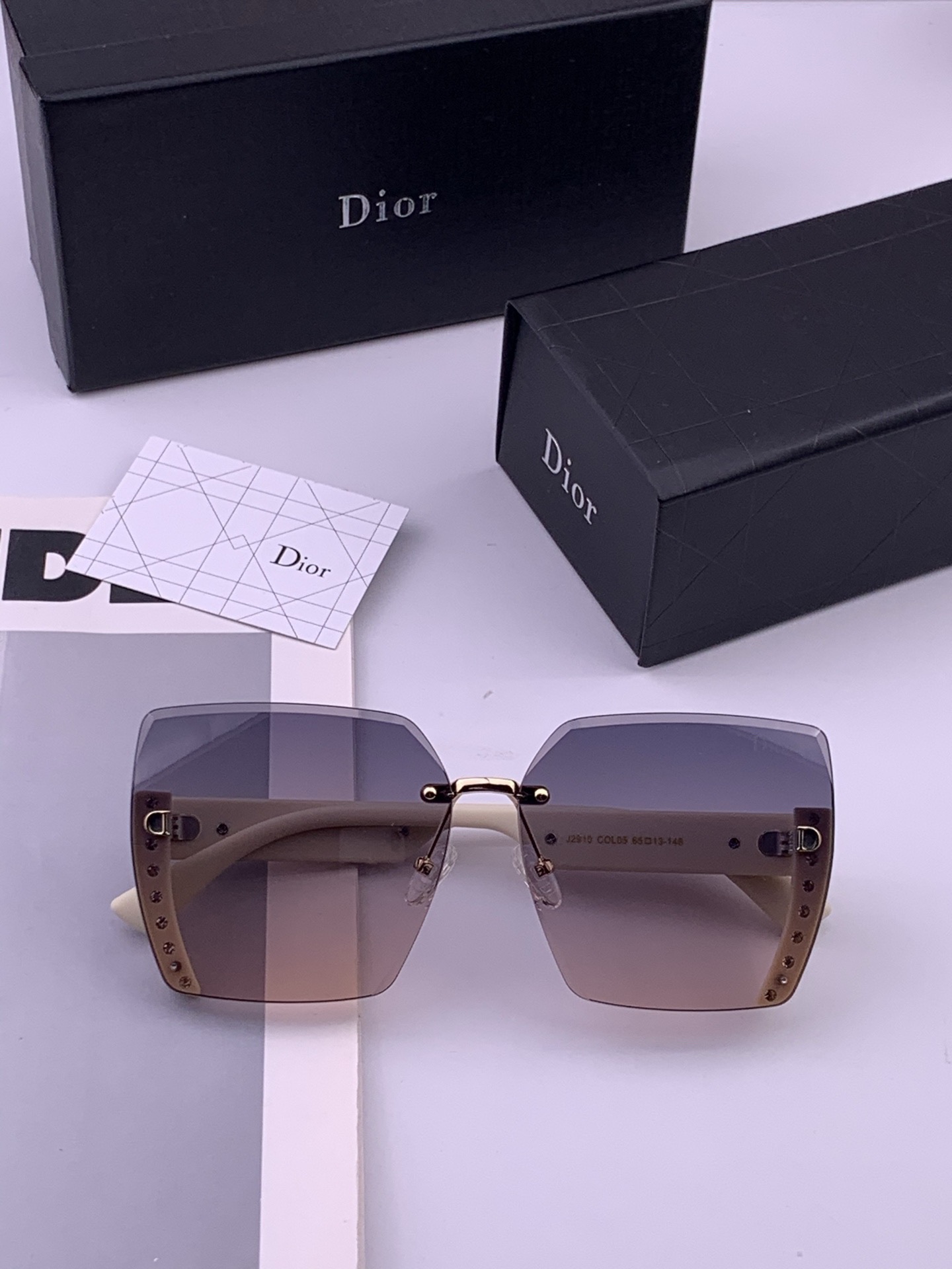 🔺 【DIOR-迪奥】开春新款 潮流爆款 时尚方框太阳镜 高品质 佩戴舒适 网红潮款墨镜 女士高清太阳镜