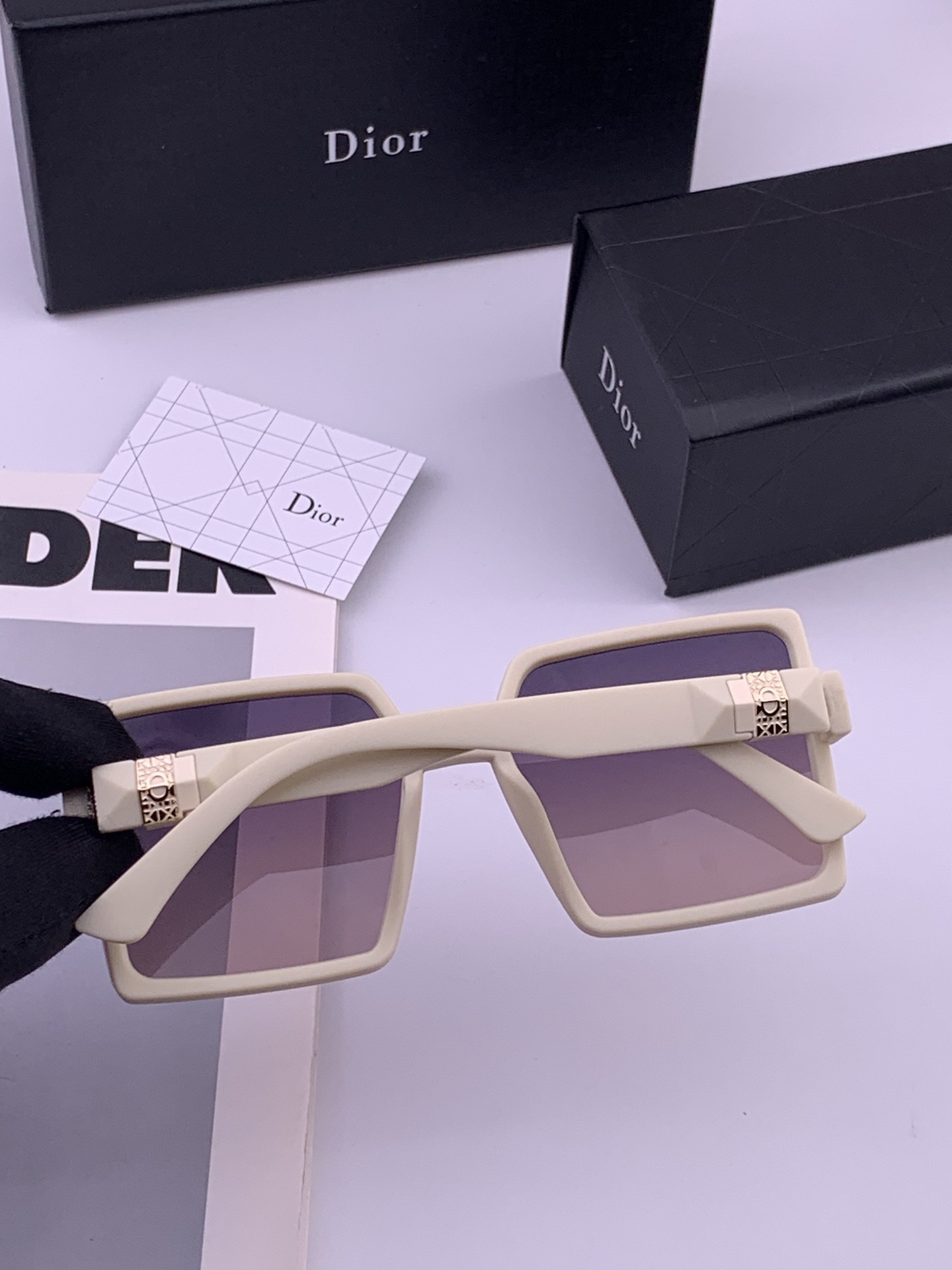 🔺 【DIOR】开春新款 潮流爆款 时尚方框偏光太阳镜 高品质 佩戴舒适 网红潮款墨镜 女士高清加厚偏光