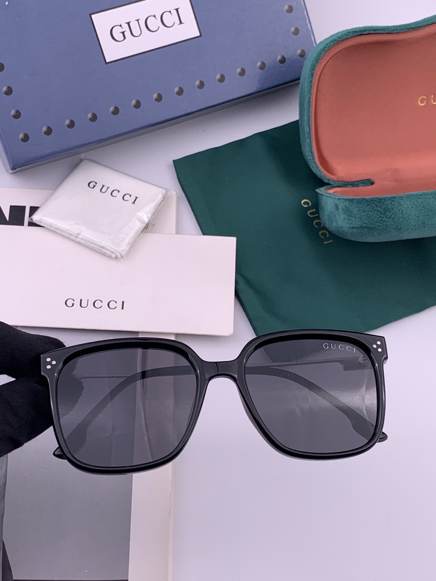 🔺 【GUCCI】开春新款 潮流爆款 时尚方框偏光太阳镜 高品质 佩戴舒适 网红潮款墨镜 女士高清尼龙偏