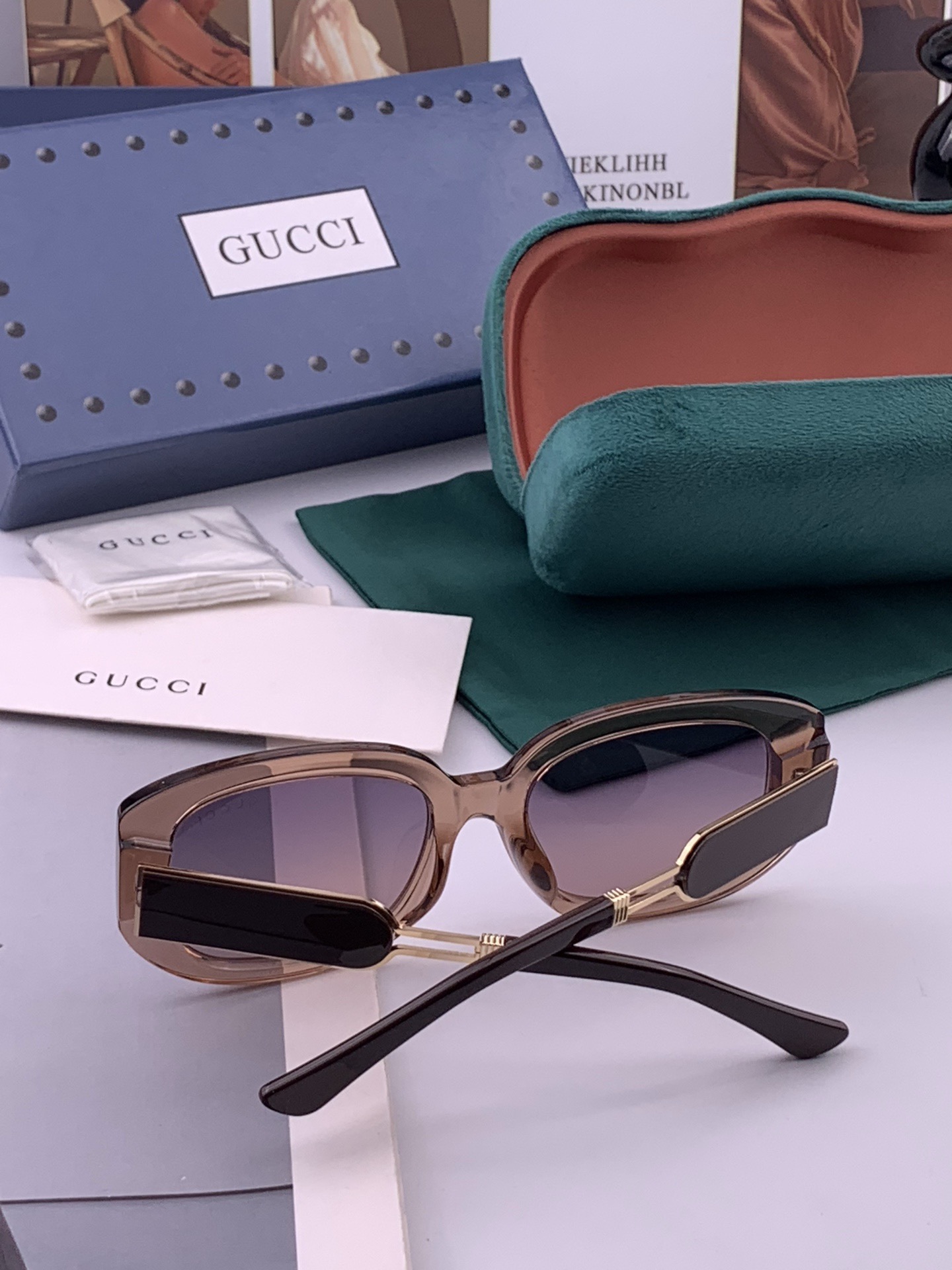 🔺 【GUCCI】开春新款 潮流爆款 时尚方框偏光太阳镜 高品质 佩戴舒适 网红潮款墨镜 女士高清尼龙偏