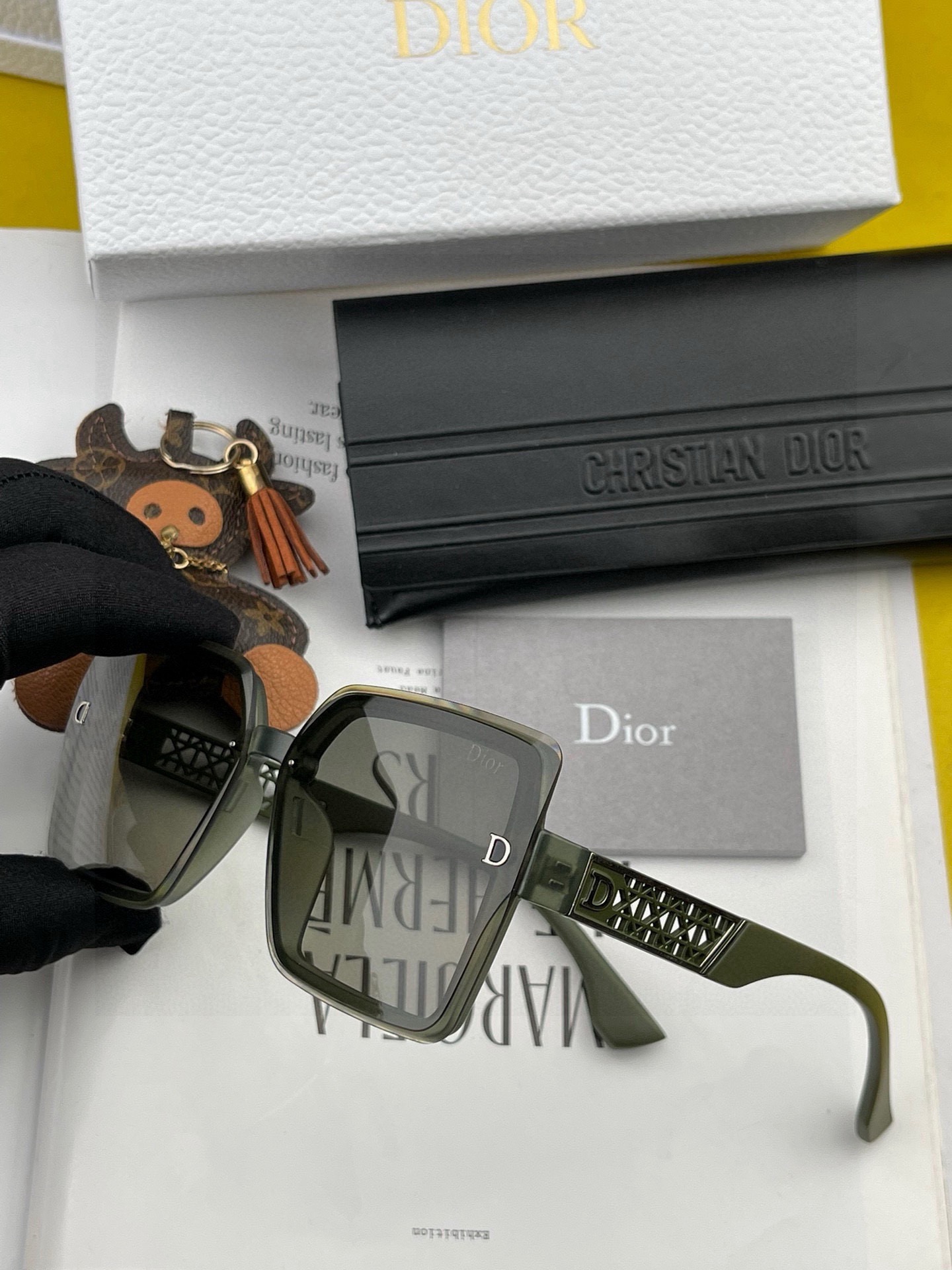 🔺 【DIOR-迪奥】开春新款 潮流爆款 时尚方框尼龙太阳镜 高品质 佩戴舒适 网红潮款墨镜 女士高清尼