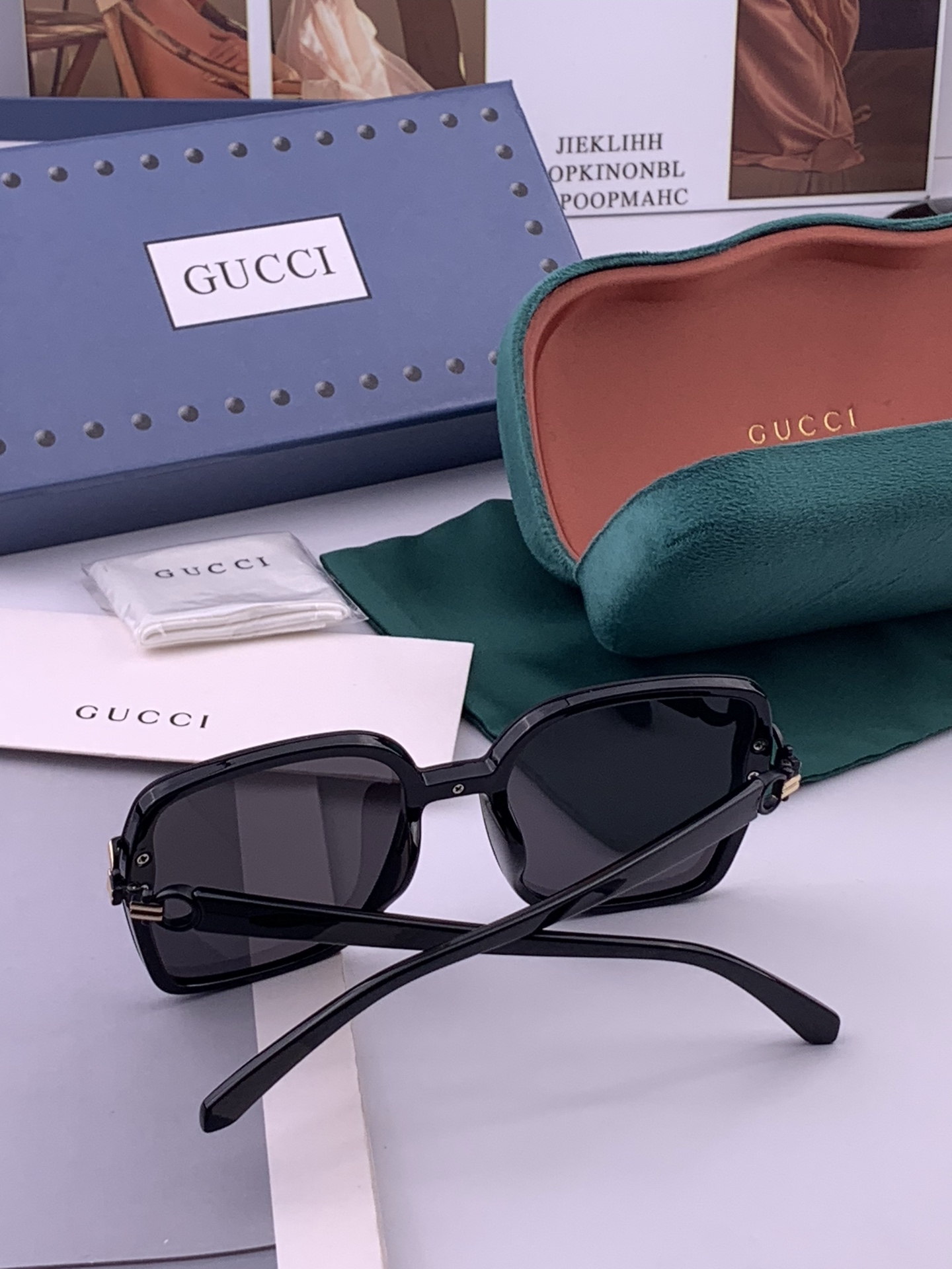 【TR偏光系列】Gucci   经典的方框设计，不挑脸型，无论搭配大衣还是连衣裙都非常显气质偏光镜片预防