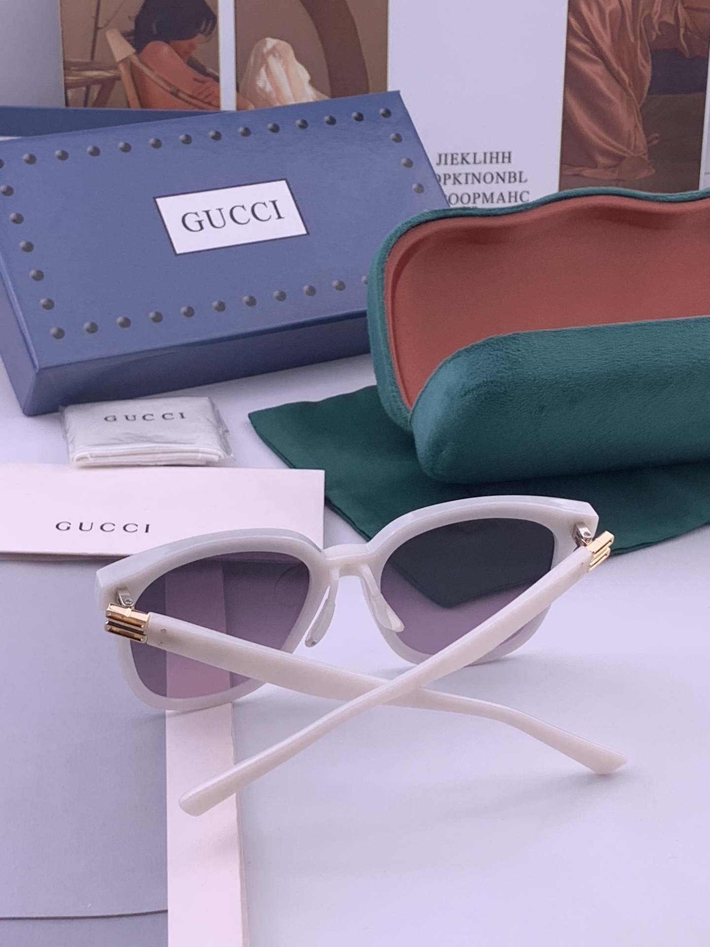 GUCCI  新款尼龙偏光太眼镜，情侣款时尚方框太阳镜佩戴舒适网红潮流款墨镜，大气女人范儿，大脸小脸都好