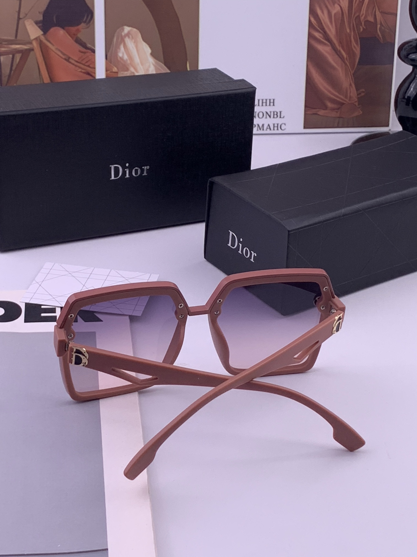🔺 【DIOR-迪奥】开春新款 潮流爆款 时尚方框偏光太阳镜 高品质 佩戴舒适 网红潮款墨镜 女士高清偏