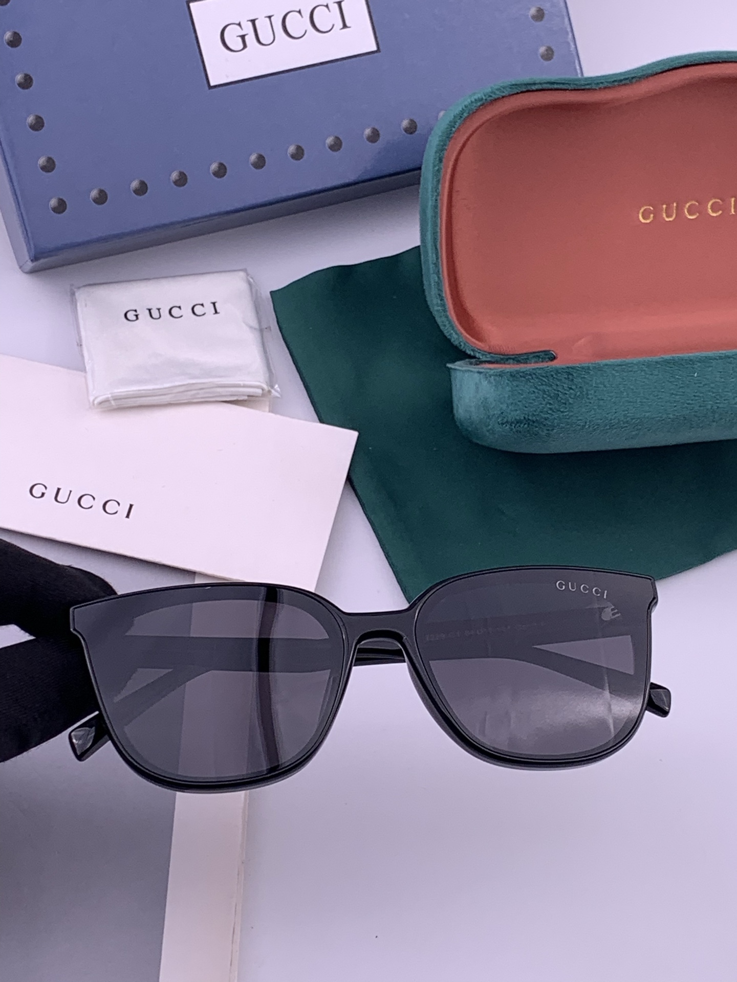 🔺 【GUCCI-偏光太阳镜】开春新款 潮流爆款 时尚方框偏光太阳镜 高品质 佩戴舒适 网红潮款墨镜 女