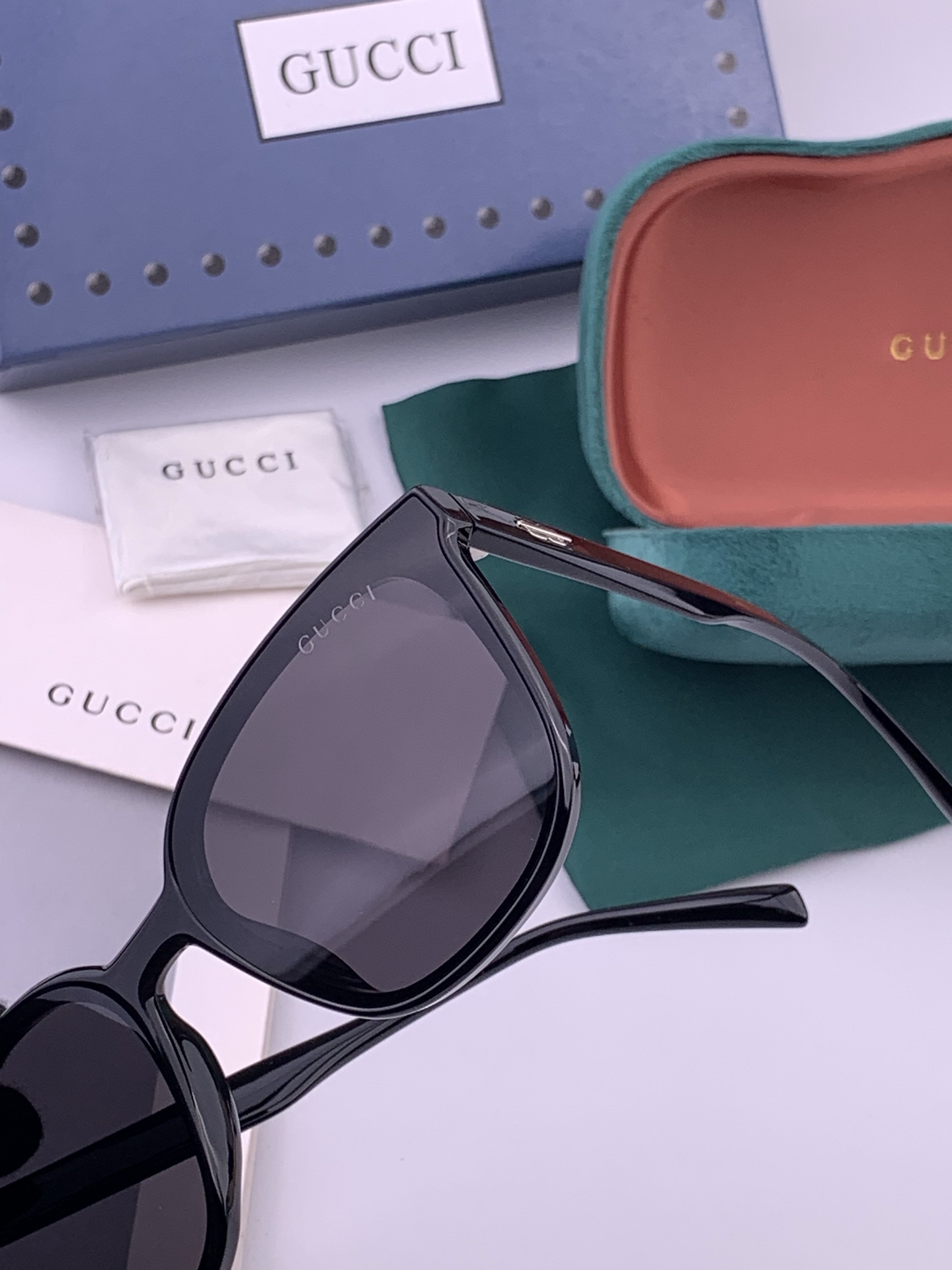 🔺 【GUCCI-偏光太阳镜】开春新款 潮流爆款 时尚方框偏光太阳镜 高品质 佩戴舒适 网红潮款墨镜 女