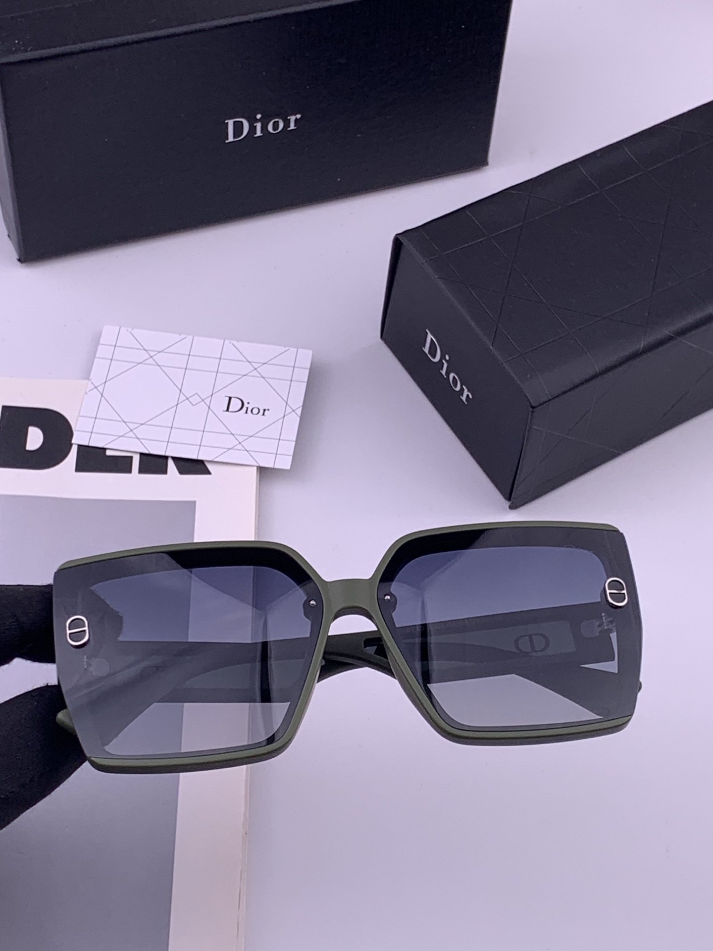 🔺 【DIOR-迪奥】开春新款 潮流爆款 时尚方框偏光太阳镜 高品质 佩戴舒适 网红潮款墨镜 女士高清偏