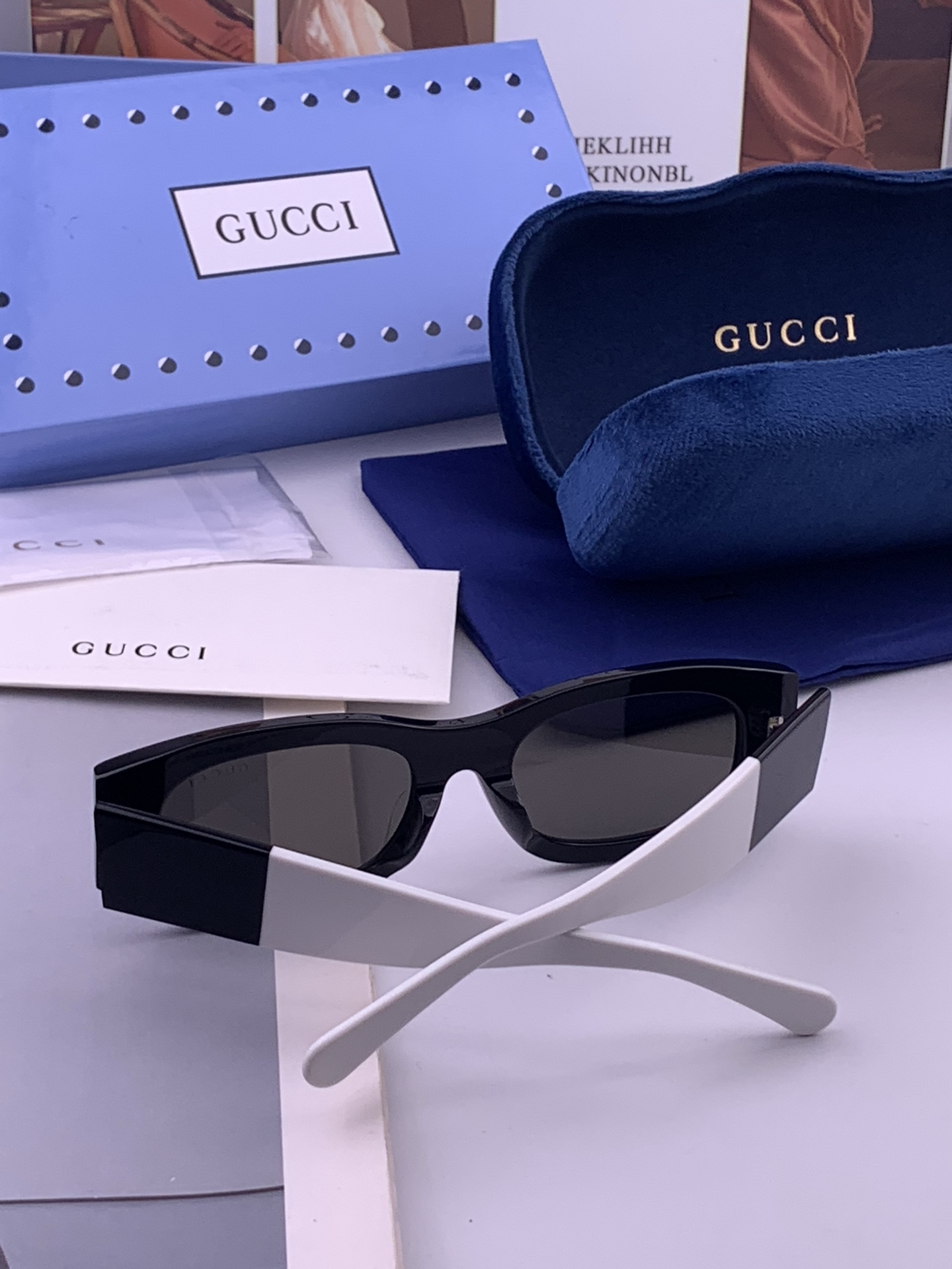 GUCCI开春新款一体镜 大框太阳镜男女同款 😎 爆款小框尼龙太阳镜 超逼格超酷 镜腿品牌设计感强 ni