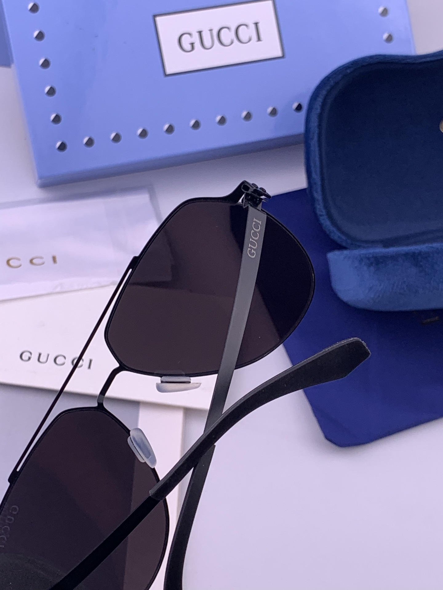 ♦️GUCCI 新款男女情侣款太阳镜多边形墨镜iP电镀永不褪色 超轻超有弹性整幅眼镜无螺丝重要的是压不坏