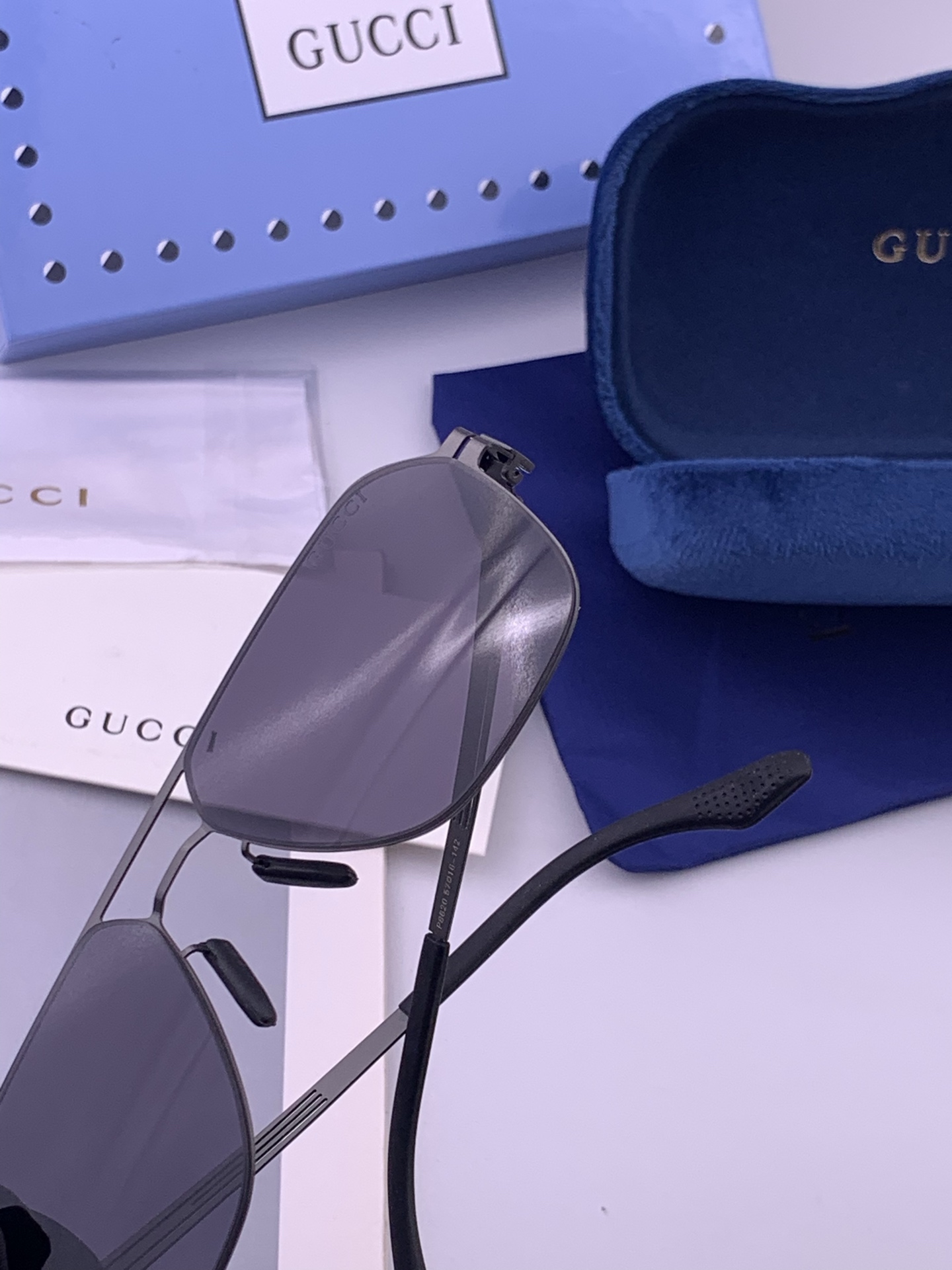 ♦️GUCCI 新款男女情侣款太阳镜多边形墨镜iP电镀永不褪色 超轻超有弹性整幅眼镜无螺丝重要的是压不坏