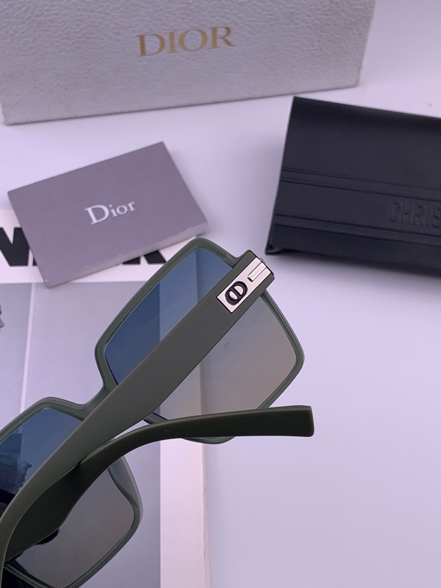 🔺 【DIOR】开春新款 潮流爆款 时尚方框偏光太阳镜 高品质 佩戴舒适 网红潮款墨镜 女士高清加厚偏光