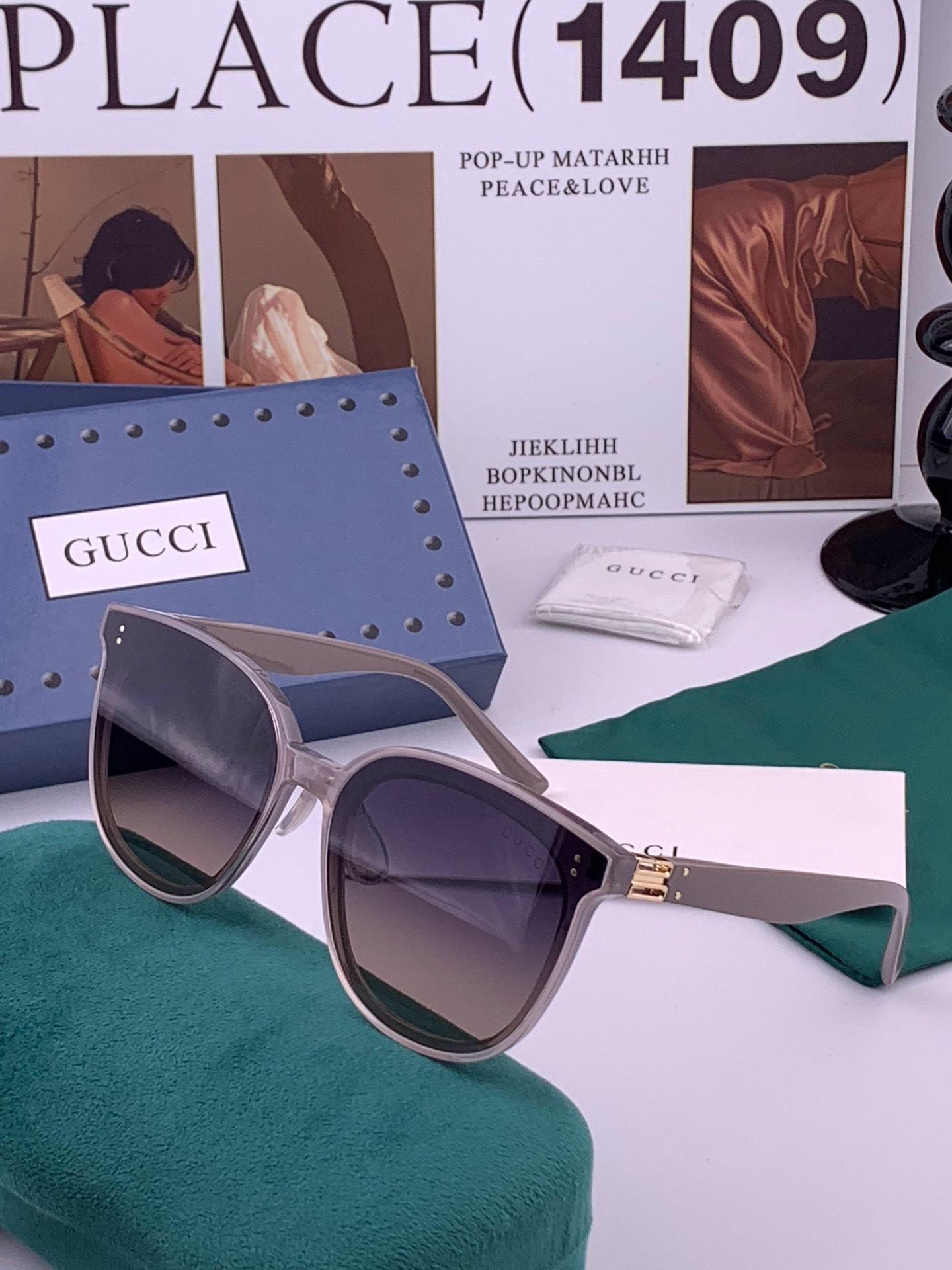 GUCCI  新款尼龙偏光太眼镜，情侣款时尚方框太阳镜佩戴舒适网红潮流款墨镜，大气女人范儿，大脸小脸都好看 ！型号：G2
