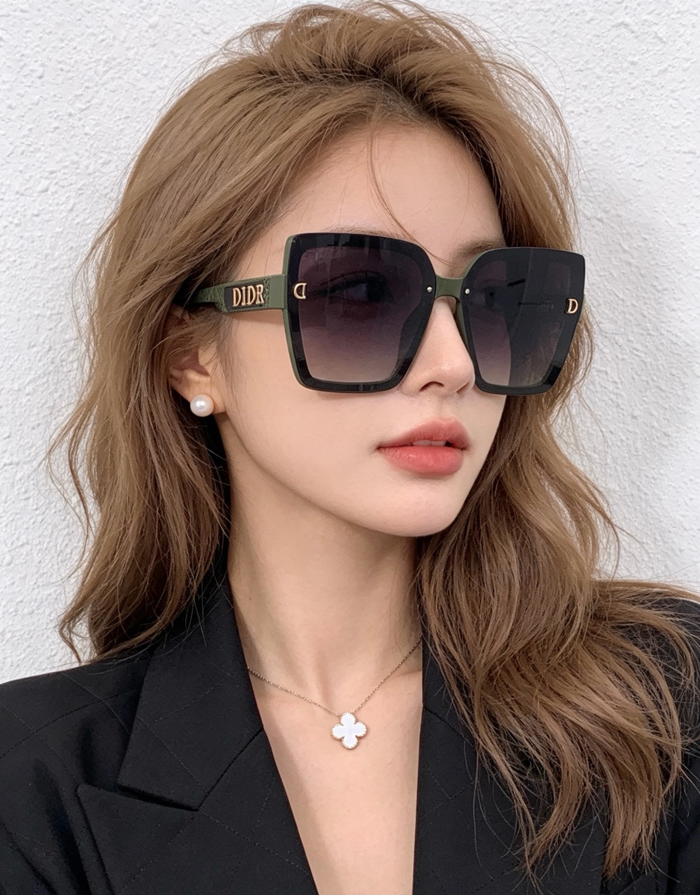NO:950141,[DIOR-Dior] Spring new style, trendy hot style, fashionable square frame polarized sunglasses, high quality, comfortable to wear, Internet celebrity trendy sunglasses, model D14 glasses, sunglasses, sunglasses, glasses, dior, dior19860909【DIOR-迪奥】开春新款 潮流爆款 时尚方框偏光太阳镜 高品质 佩戴舒适 网红潮款墨镜 型号D14眼镜墨镜太阳镜,眼镜,dior,dior,glasses