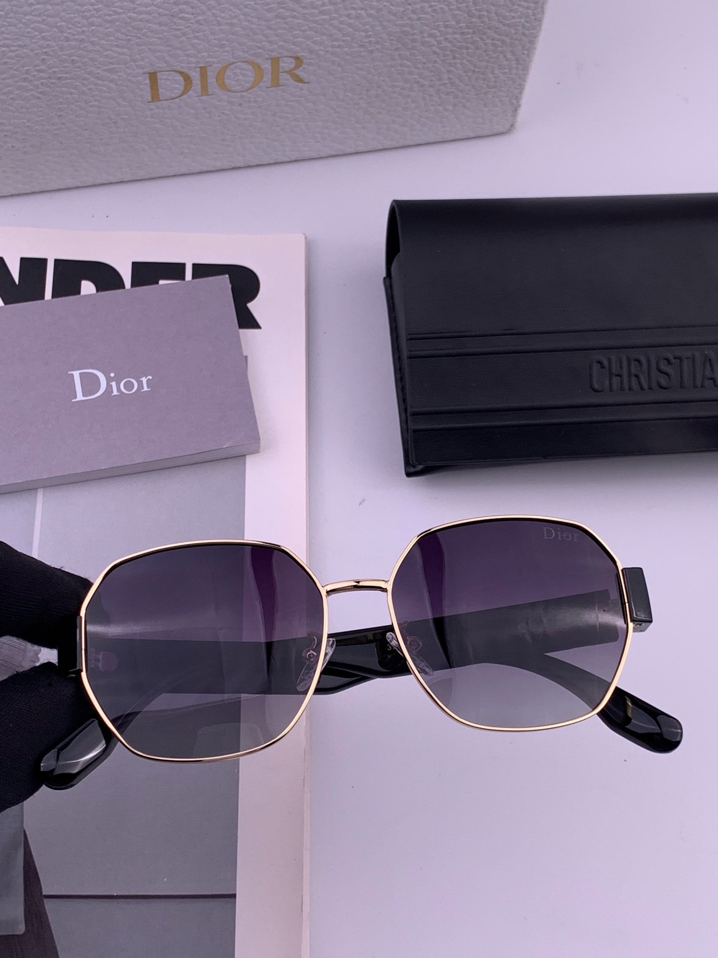 DIOR🌋☔️时尚圆框太阳镜镜片 顶级奢侈品[强] 高品质[胜利][亲亲]🍦🍨 [得意] 气质非凡😄 🍫🍪女士开车墨镜[