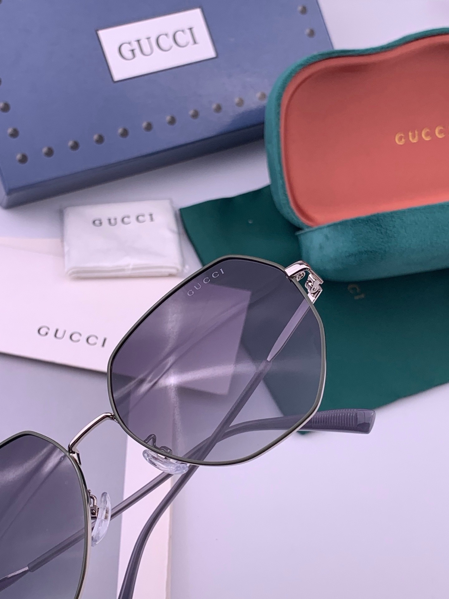 🔺 【GUCCI-偏光太阳镜】开春新款 潮流爆款 时尚圆框偏光太阳镜 高品质 佩戴舒适 网红潮款墨镜 女士高清偏光太阳镜