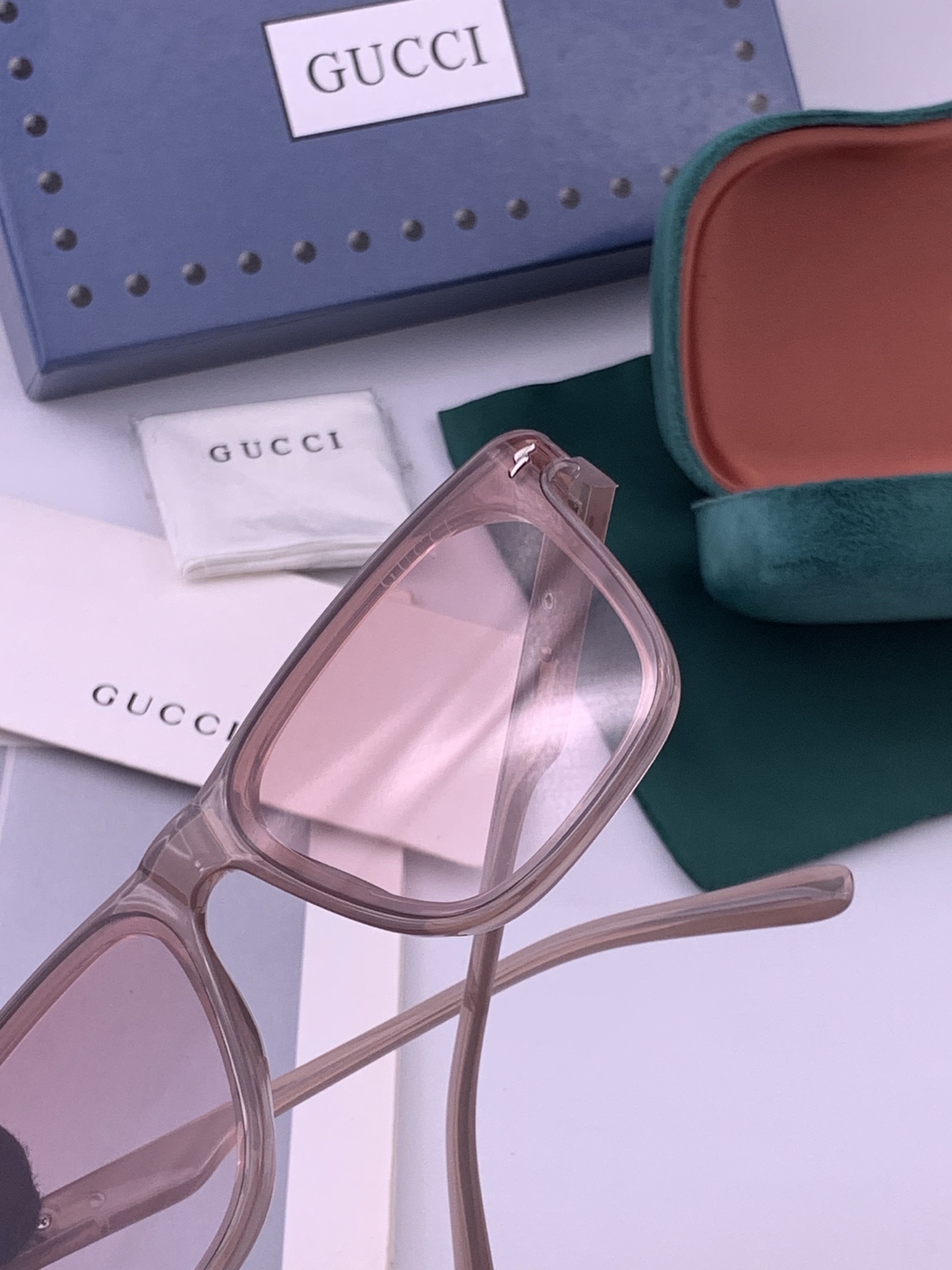 🔺 【GUCCI】开春新款 潮流爆款 时尚方框偏光太阳镜 高品质 佩戴舒适 网红潮款墨镜 女士高清尼龙偏光太阳镜🕶️ 🎉