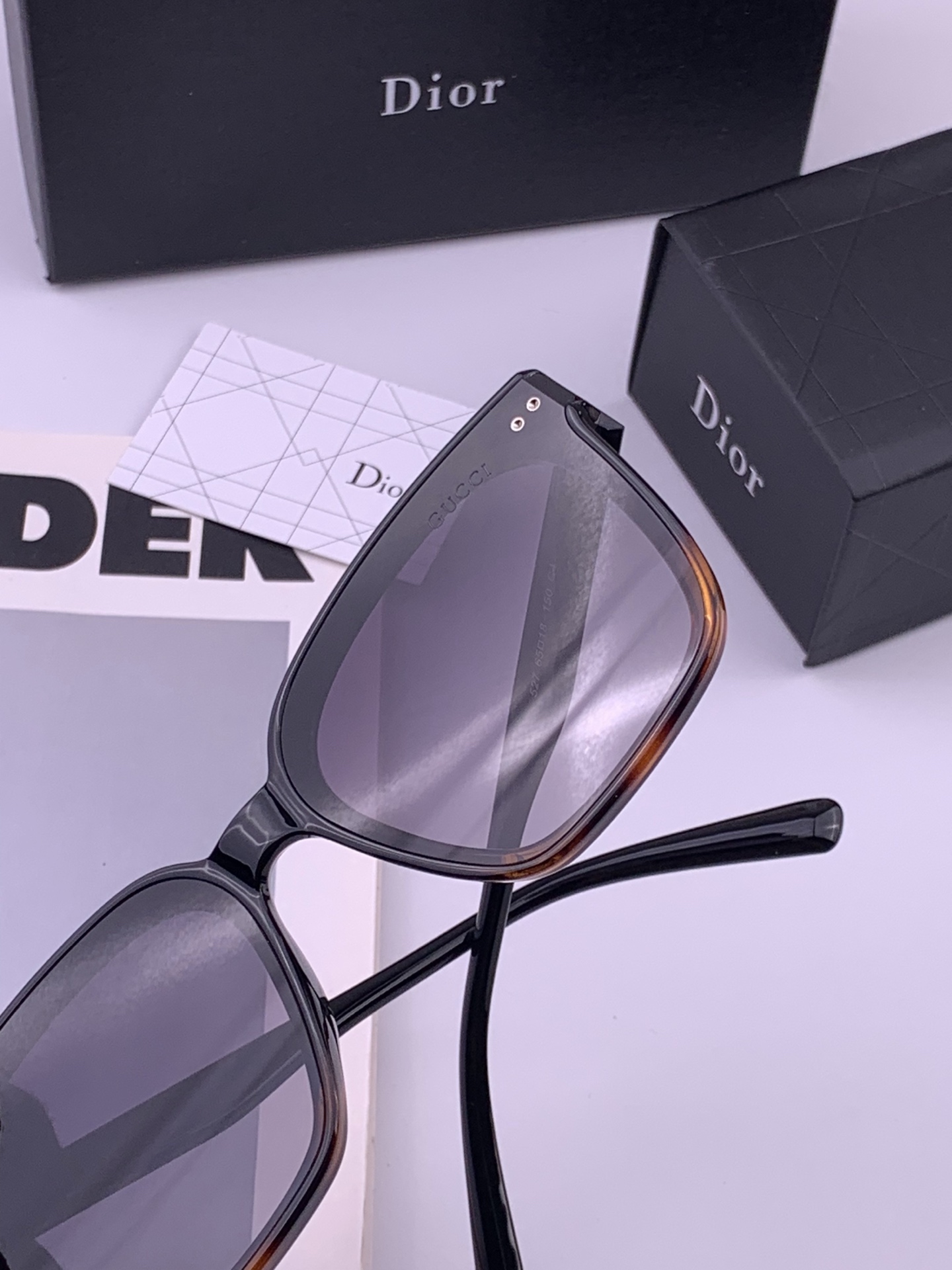 🔺 【GUCCI】开春新款 潮流爆款 时尚方框偏光太阳镜 高品质 佩戴舒适 网红潮款墨镜 女士高清尼龙偏光太阳镜🕶️ 🎉