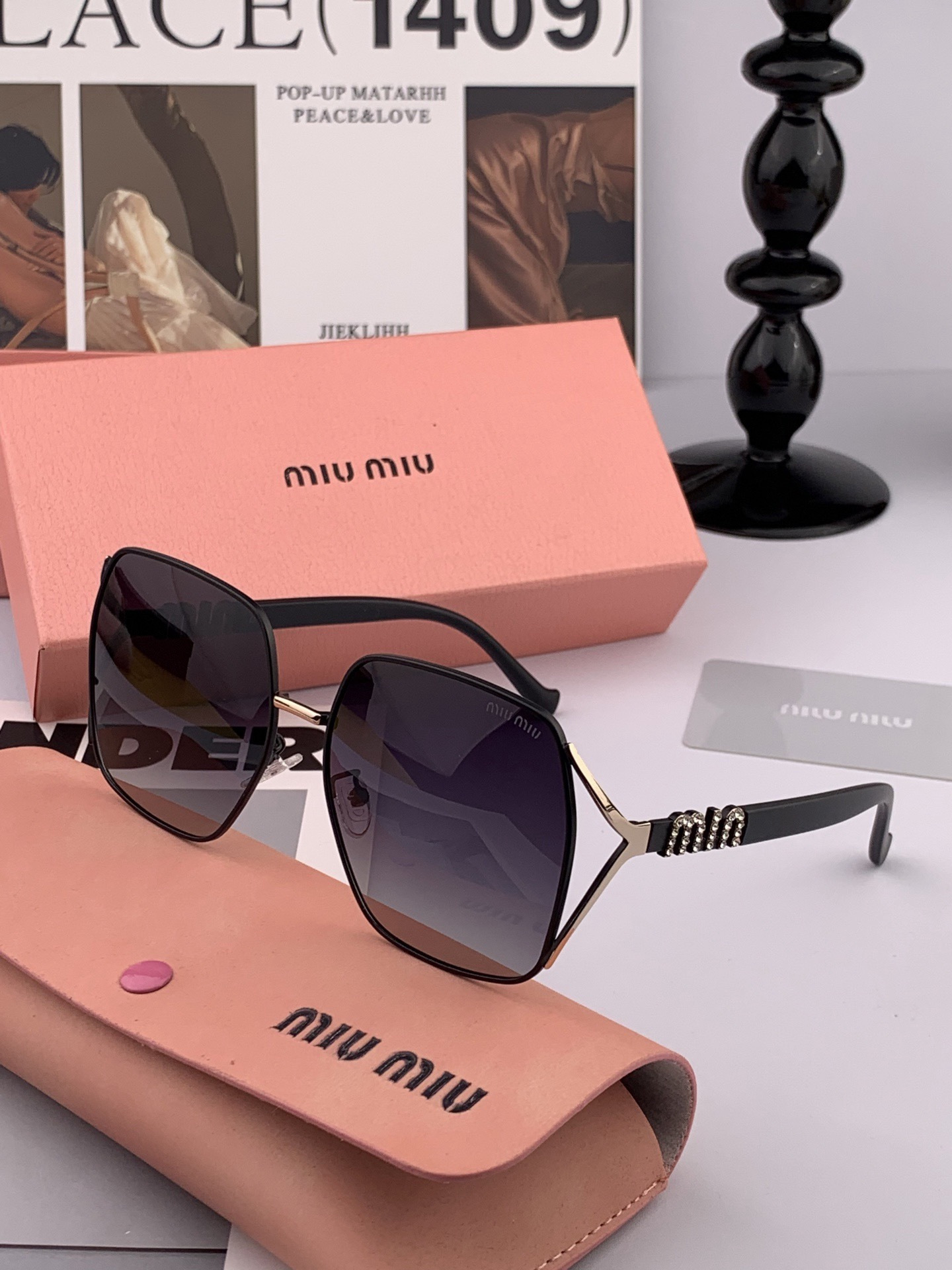 MIUMIU/缪缪🖇🖇开春新款🌟闪耀新款璀璨登台 ❤❤太阳镜潮品 精致个性设计简约时尚 专柜品质值得拥有 绝对潮爆 提升