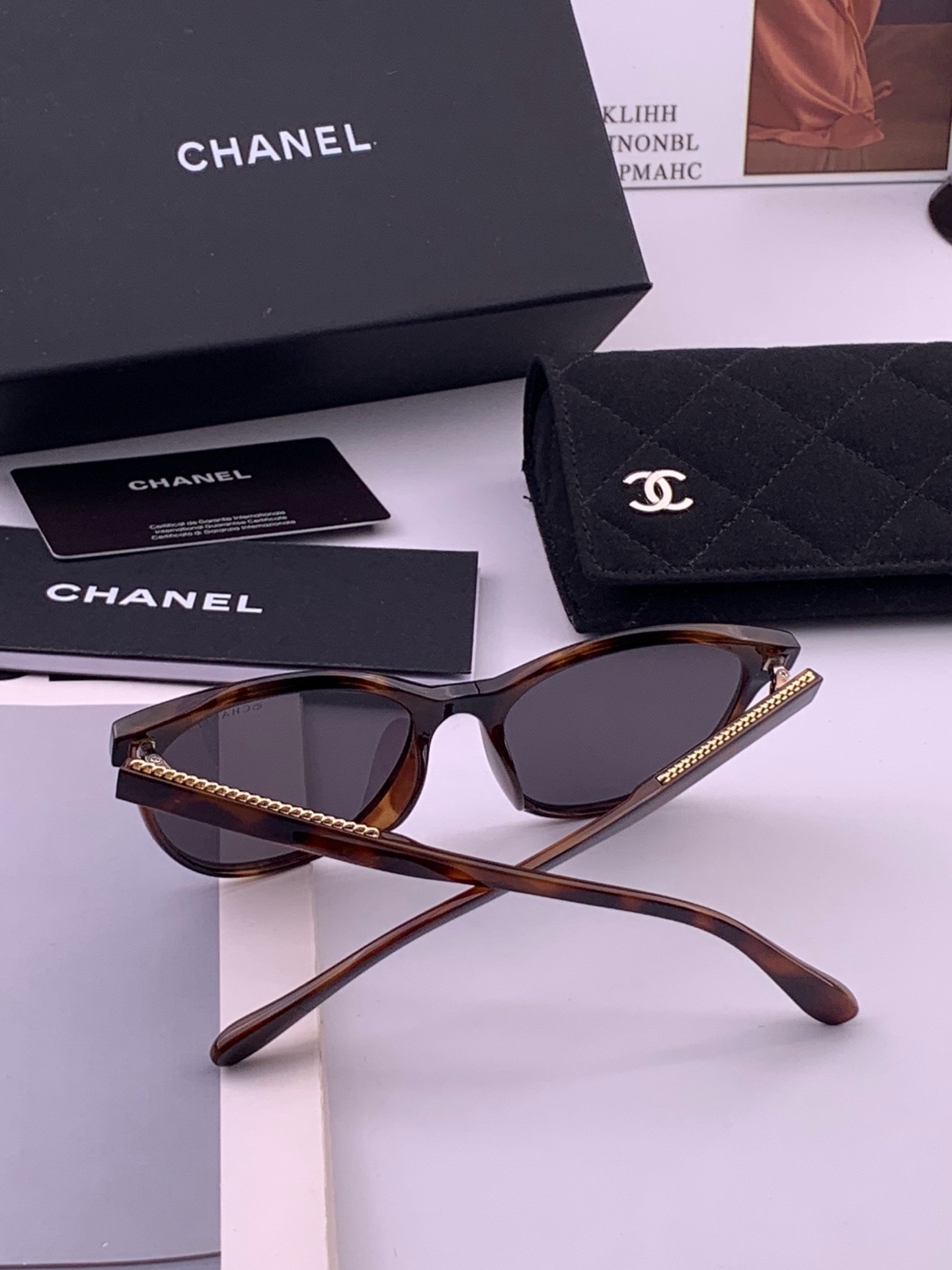 【CHANEL】香奈儿 新款山茶花潮流爆款 时尚圆框高清偏光太阳镜 佩戴舒适 网红潮款墨镜  ♥️♥️型号：CH7821