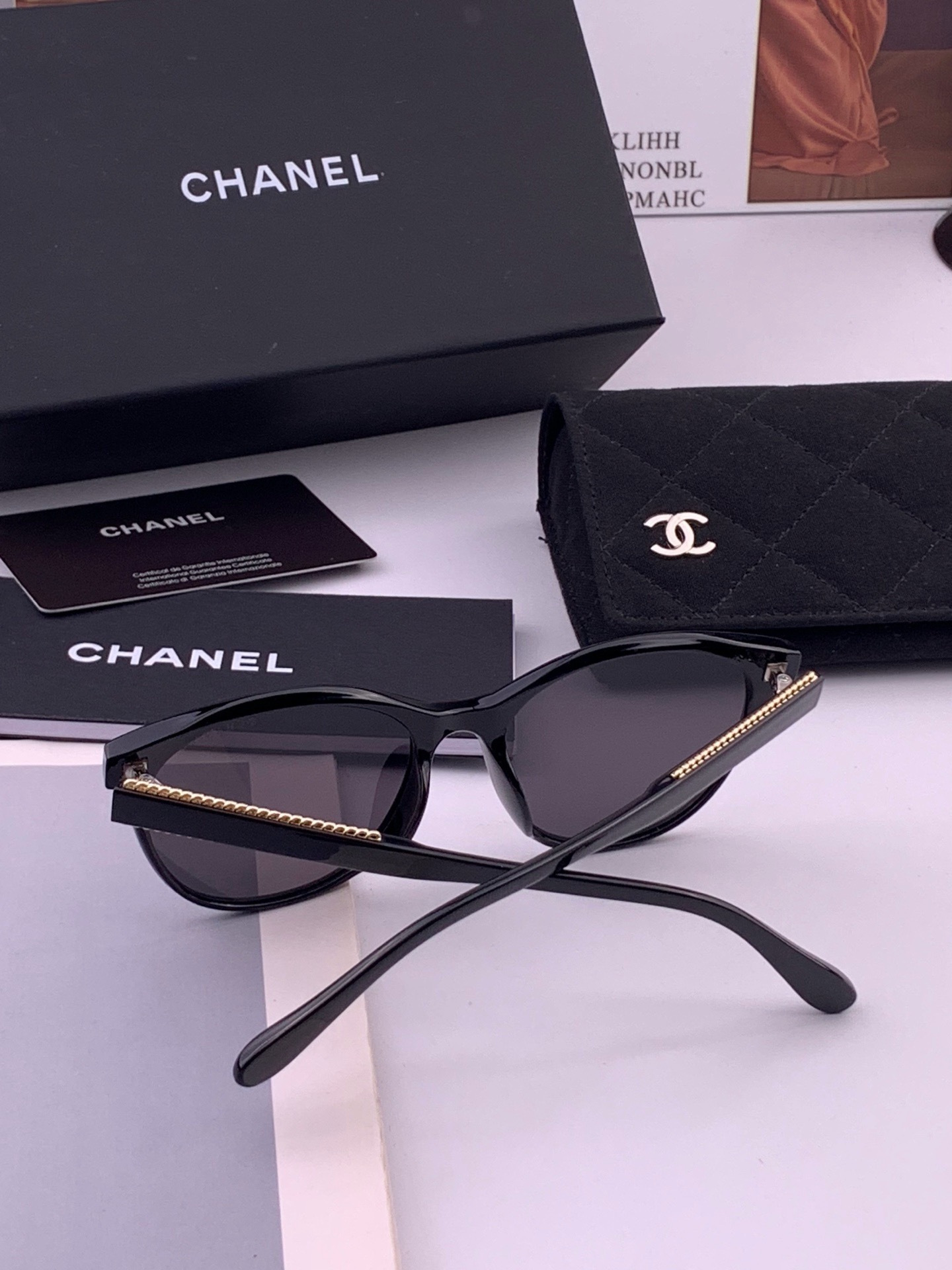 【CHANEL】香奈儿 新款山茶花潮流爆款 时尚圆框高清偏光太阳镜 佩戴舒适 网红潮款墨镜  ♥️♥️型号：CH7821