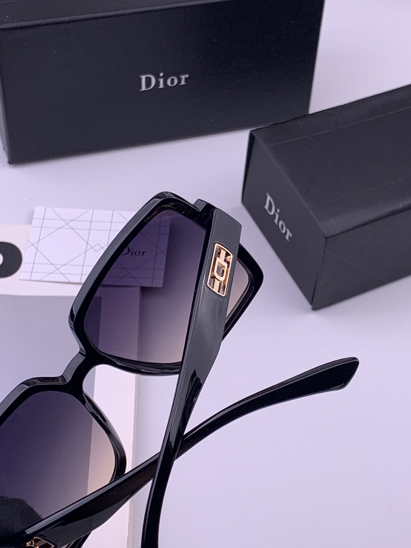 🔺 【DIOR-迪奥】开春新款 潮流爆款 时尚太阳镜 高品质 佩戴舒适 网红潮款墨镜 型号：D78000