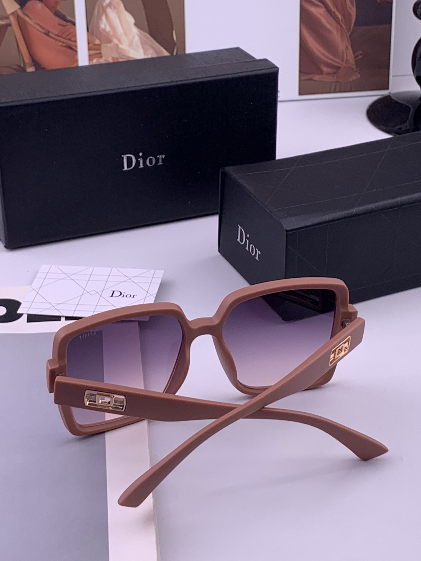 🔺 【DIOR-迪奥】开春新款 潮流爆款 时尚太阳镜 高品质 佩戴舒适 网红潮款墨镜 型号：D78000