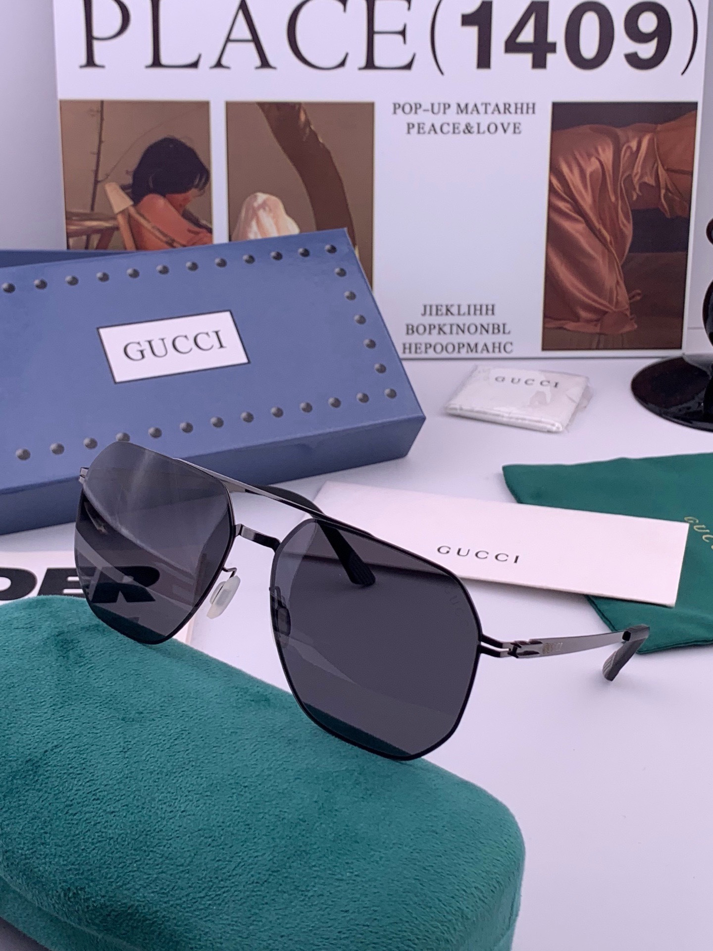 Gucci 春夏新款超轻无螺丝压不坏系列情侣款太阳镜高清尼龙镜片🦅完美品质，适合各种脸型，经典太阳镜亮相时装周.超酷拉风