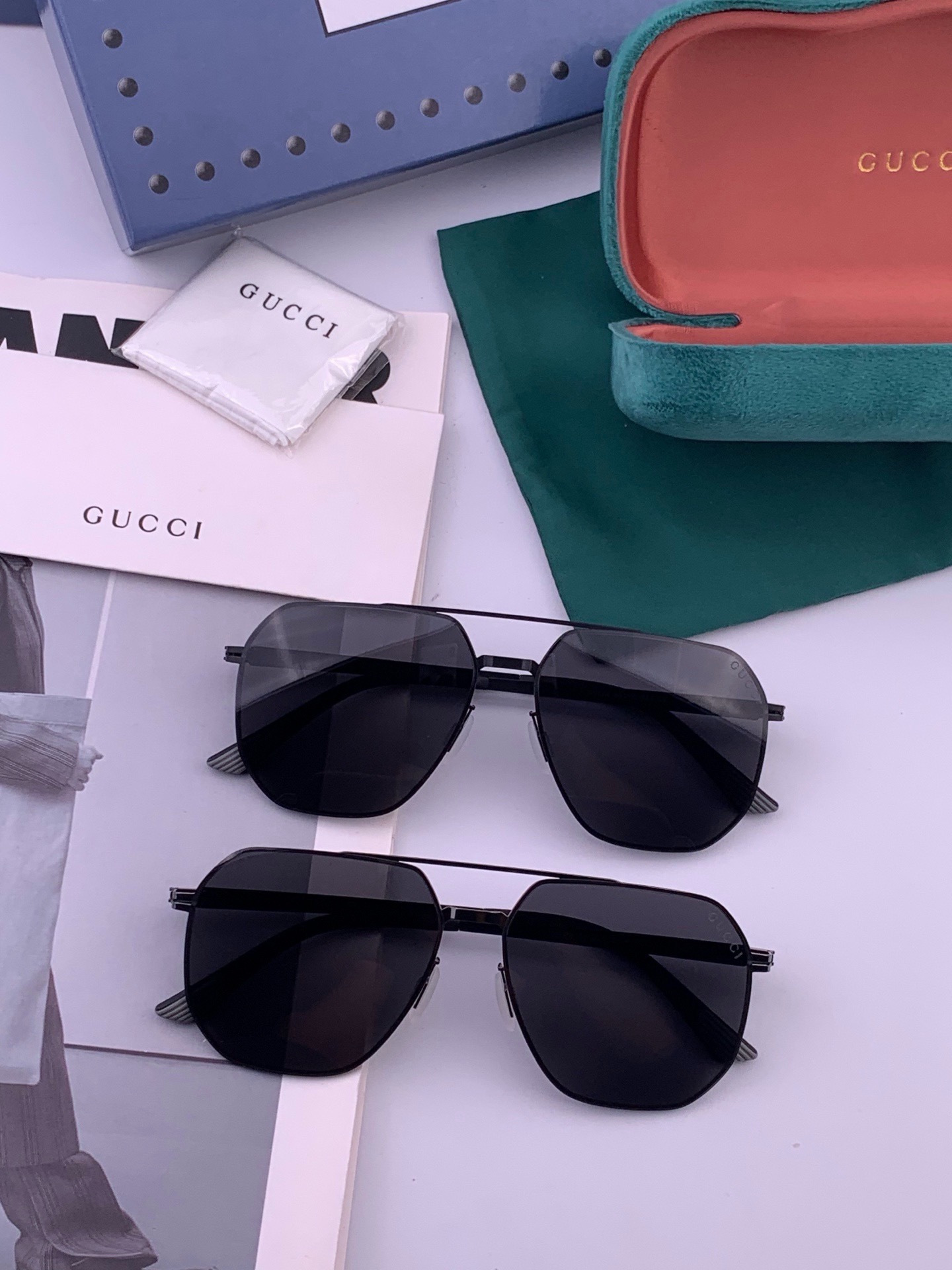 Gucci 春夏新款超轻无螺丝压不坏系列情侣款太阳镜高清尼龙镜片🦅完美品质，适合各种脸型，经典太阳镜亮相时装周.超酷拉风
