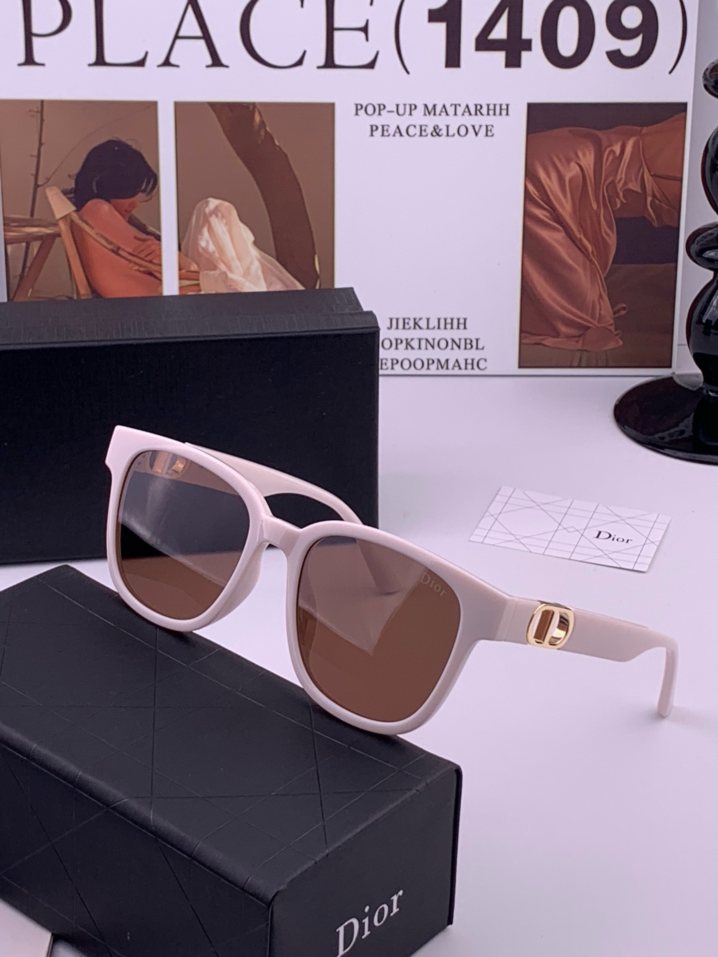 🔺 【DIOR-迪奥】开春新款 潮流爆款 时尚方框偏光太阳镜 高品质 佩戴舒适 网红潮款墨镜 型号：D8913