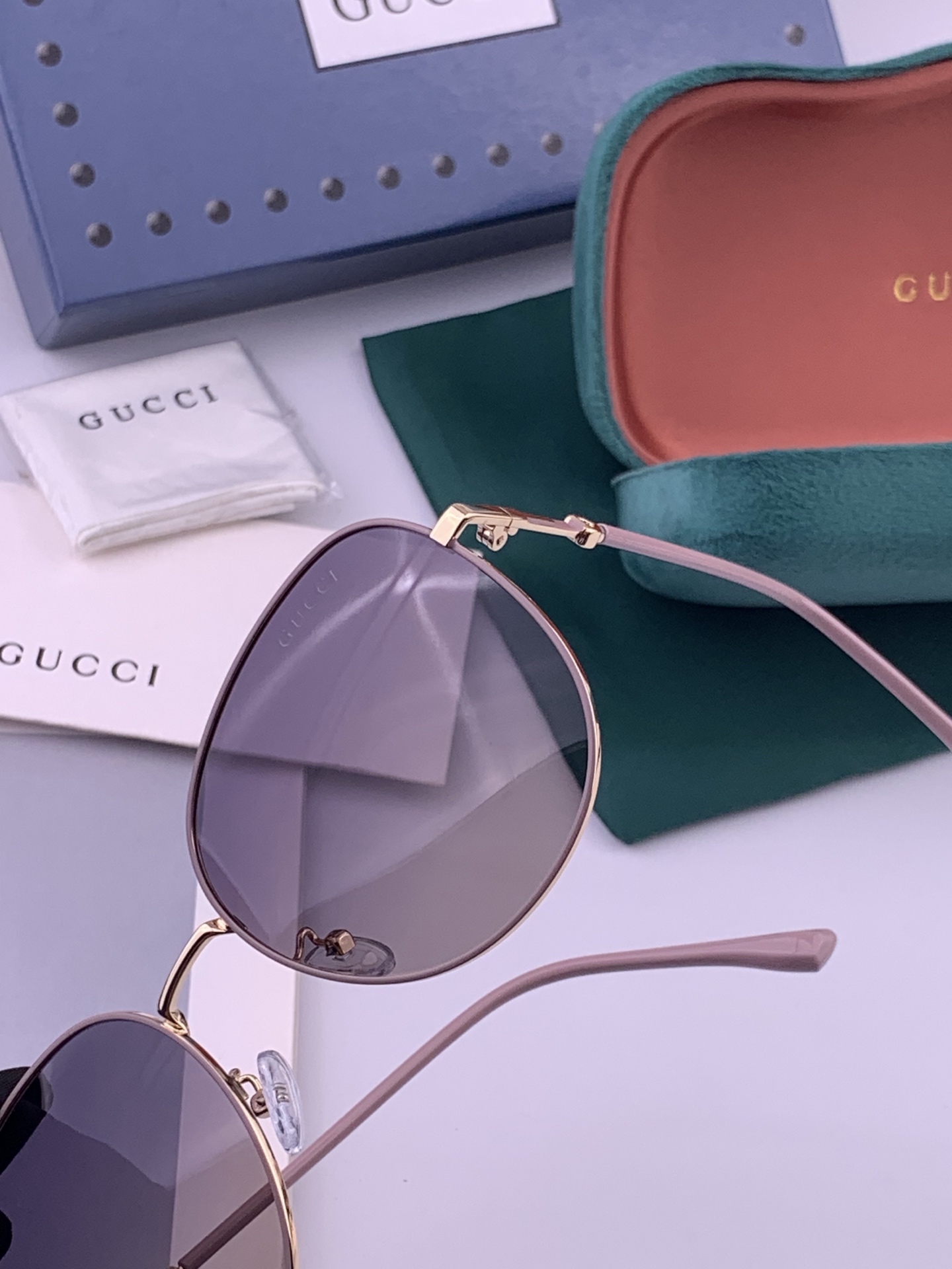 🔺 GUCCI🔻官方新款 众多明星同款[色]‼️‼️新款大框偏光墨镜 🌈🌈宝丽来超清加厚太阳镜🔝🔝型号：G8821