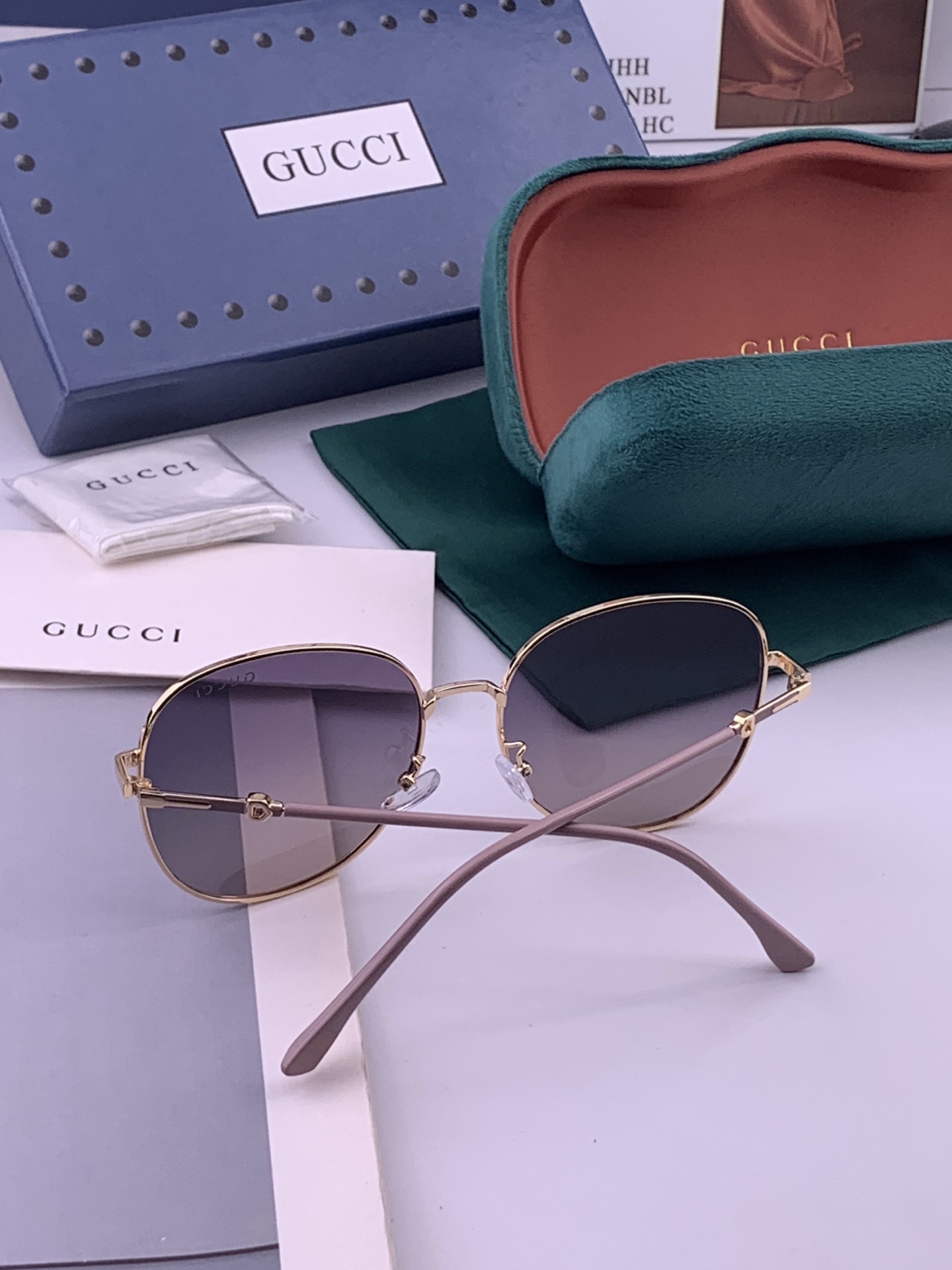 🔺 GUCCI🔻官方新款 众多明星同款[色]‼️‼️新款大框偏光墨镜 🌈🌈宝丽来超清加厚太阳镜🔝🔝型号：G8821