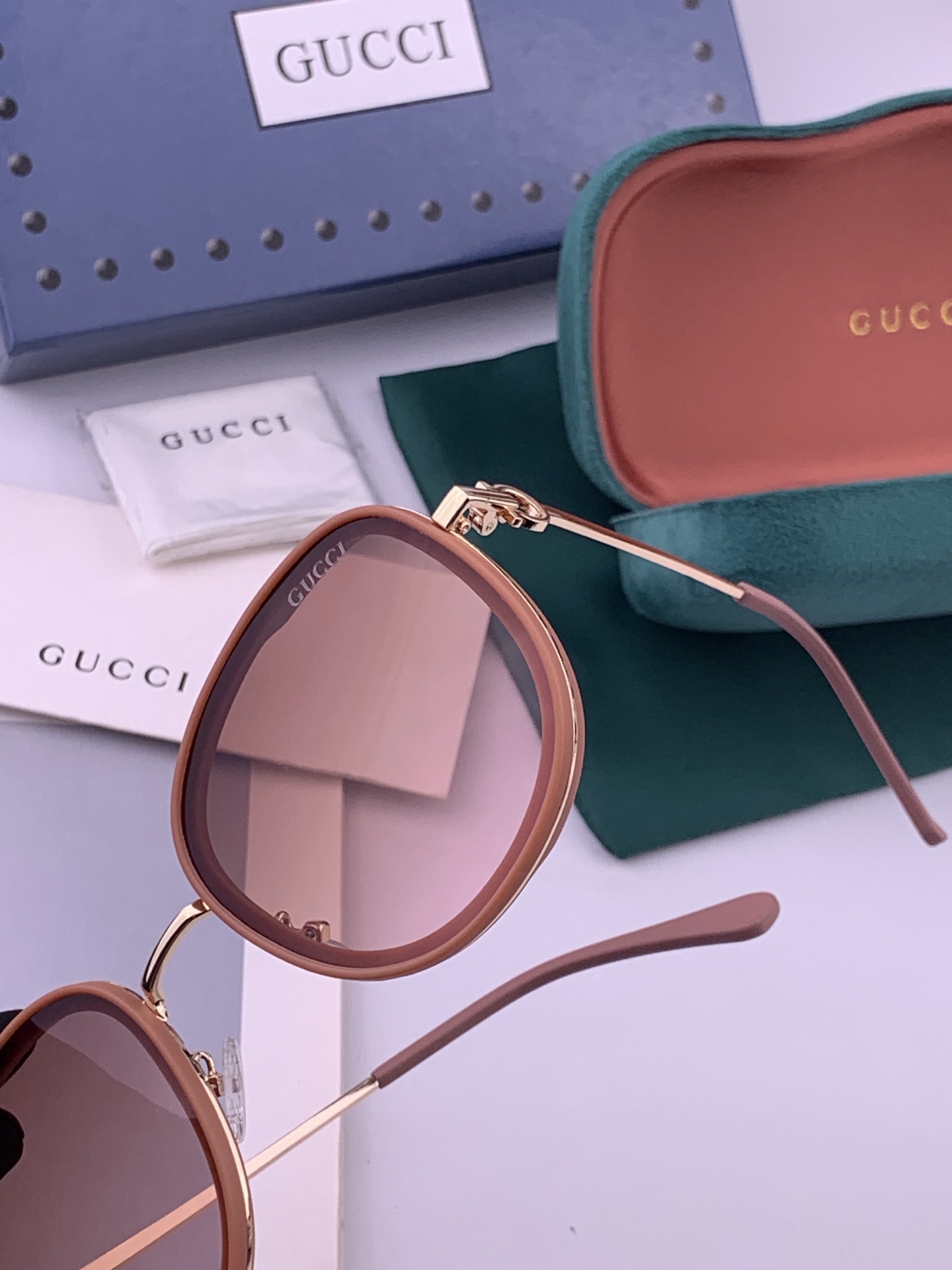GUCCI-古驰意大利进口🇮🇹时尚潮流奢华装饰太阳眼镜 复古偏光高清太阳镜明星海报款 超高复杂工艺 立体质感十足 👍🏻认