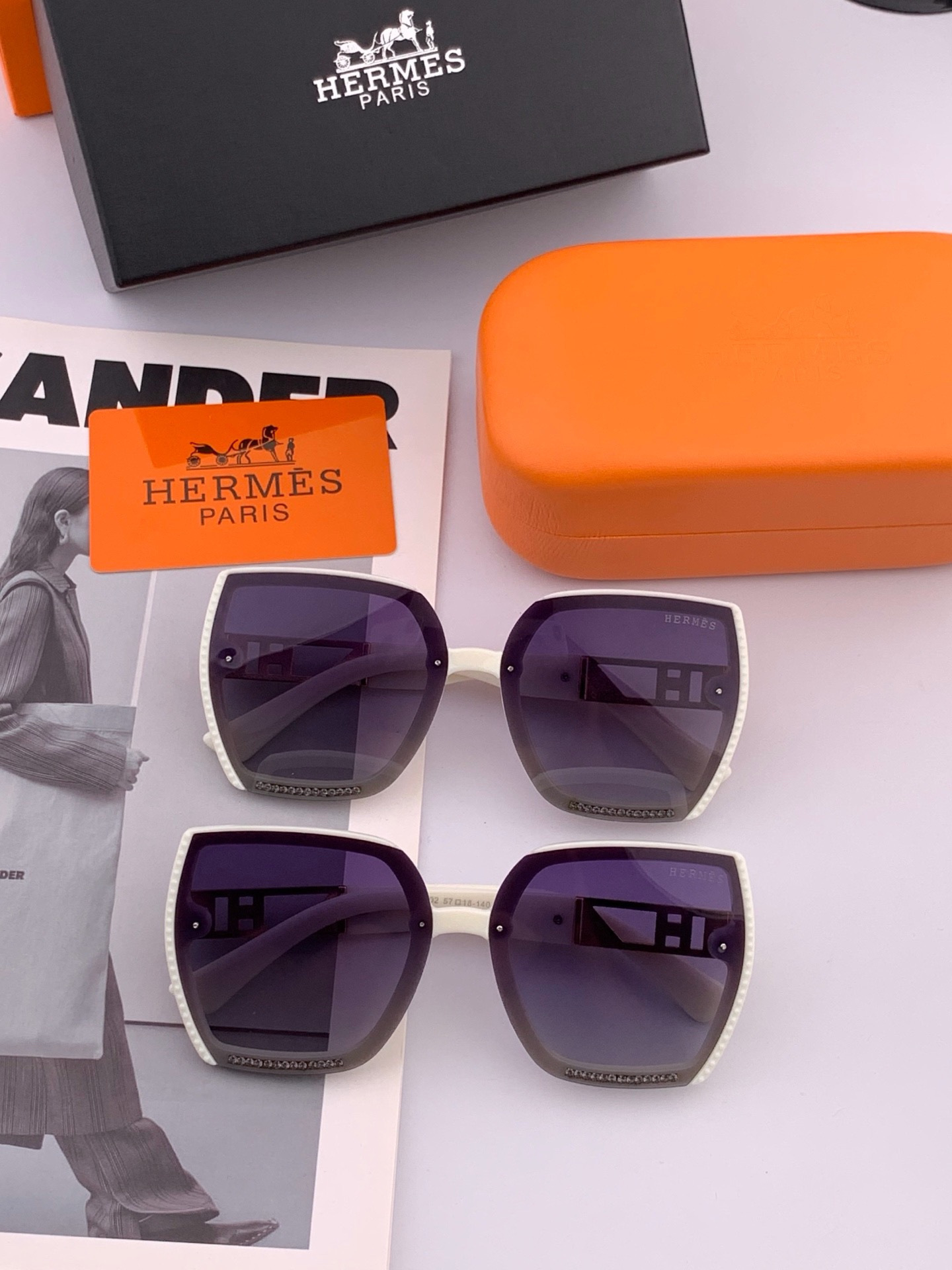 新款 爱马仕女士偏光太阳镜🕶️ 宝丽来高清镜片🎉高品质TR-90镜框 时尚百搭！ 型号：H2230