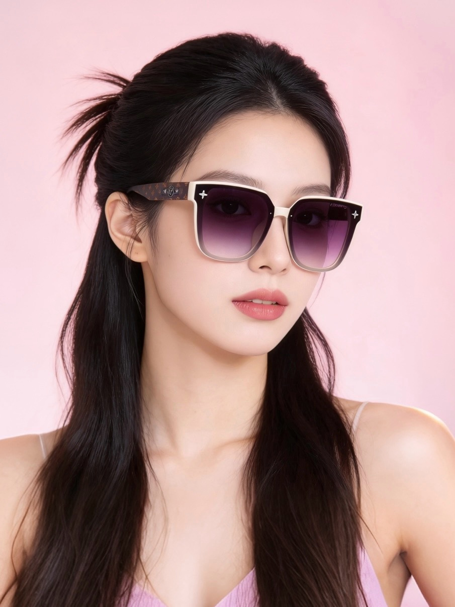 NO:951841,LV new women's square frame sunglasses, driving sunglasses, new sunglasses, fashionable and elegant, comfortable and light, exquisite and luxurious, ultra-light, model L1132 glasses, sunglasses, sunglasses, glasses, louis vuitton19860909LV 新款女士方框太阳眼镜 开车墨镜 新款太阳镜 时尚大方 舒适轻盈 精致奢华 超轻 型号L1132眼镜墨镜太阳镜,眼镜,louis vuitton,glasses