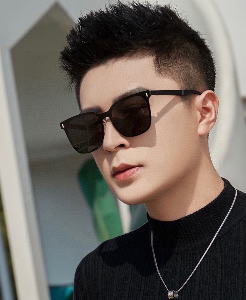 NO:951899,Gucci Gucci's new one-piece driving glasses and sunglasses are a must-have for many celebrities when traveling. Sunglasses for men and women, flying sunglasses, model G075 glasses, sunglasses, sunglasses, glasses, gucci19860909Gucci古奇 新款连体驶驾镜墨镜出行必众备多明星同款 太阳镜 男女太士阳镜飞行 型号G075眼镜墨镜太阳镜,眼镜,gucci,glasses