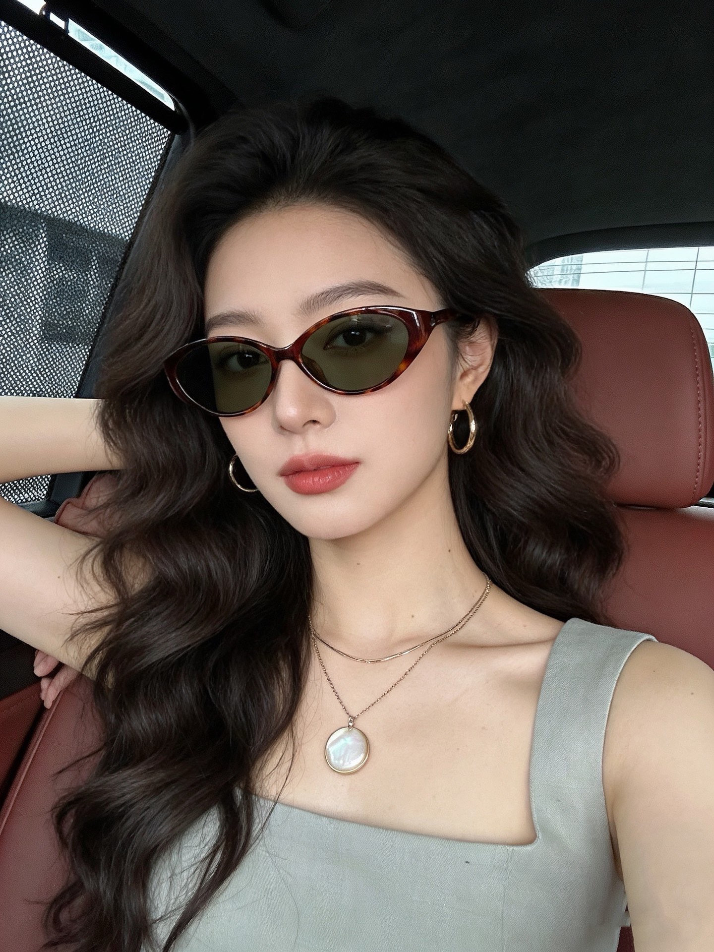 NO:951923,[GUCCI] Spring new style, trendy hot style, fashionable polarized sunglasses, high quality, comfortable to wear, Internet celebrity trendy sunglasses, women's high-definition nylon polarized sunglasses, high-quality TR frame, model G4713 glasses, sunglasses, sunglasses, glasses, gucci19860909【GUCCI】开春新款 潮流爆款 时尚偏光太阳镜 高品质 佩戴舒适 网红潮款墨镜 女士高清尼龙偏光太阳镜 高品质TR镜框 型号G4713眼镜墨镜太阳镜,眼镜,gucci,glasses