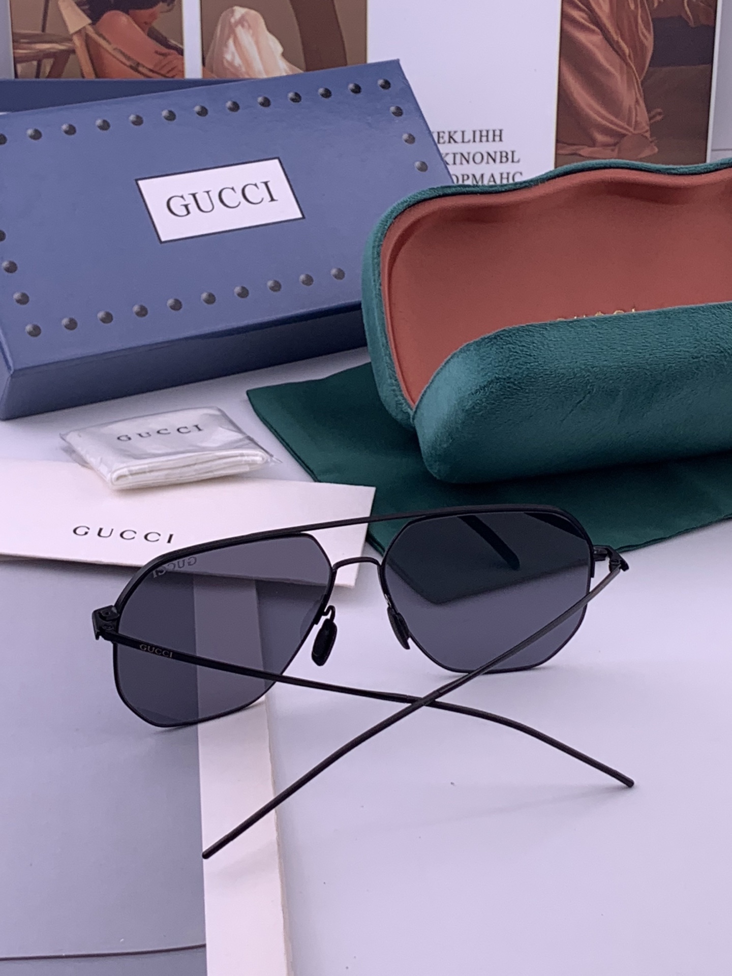 GUCCI 男款炫彩飞行员偏光太阳镜 ❤️材质：高清尼龙加厚卡槽高清偏光镜片 🌹无边框镜架💕颜👍型号：G3227
