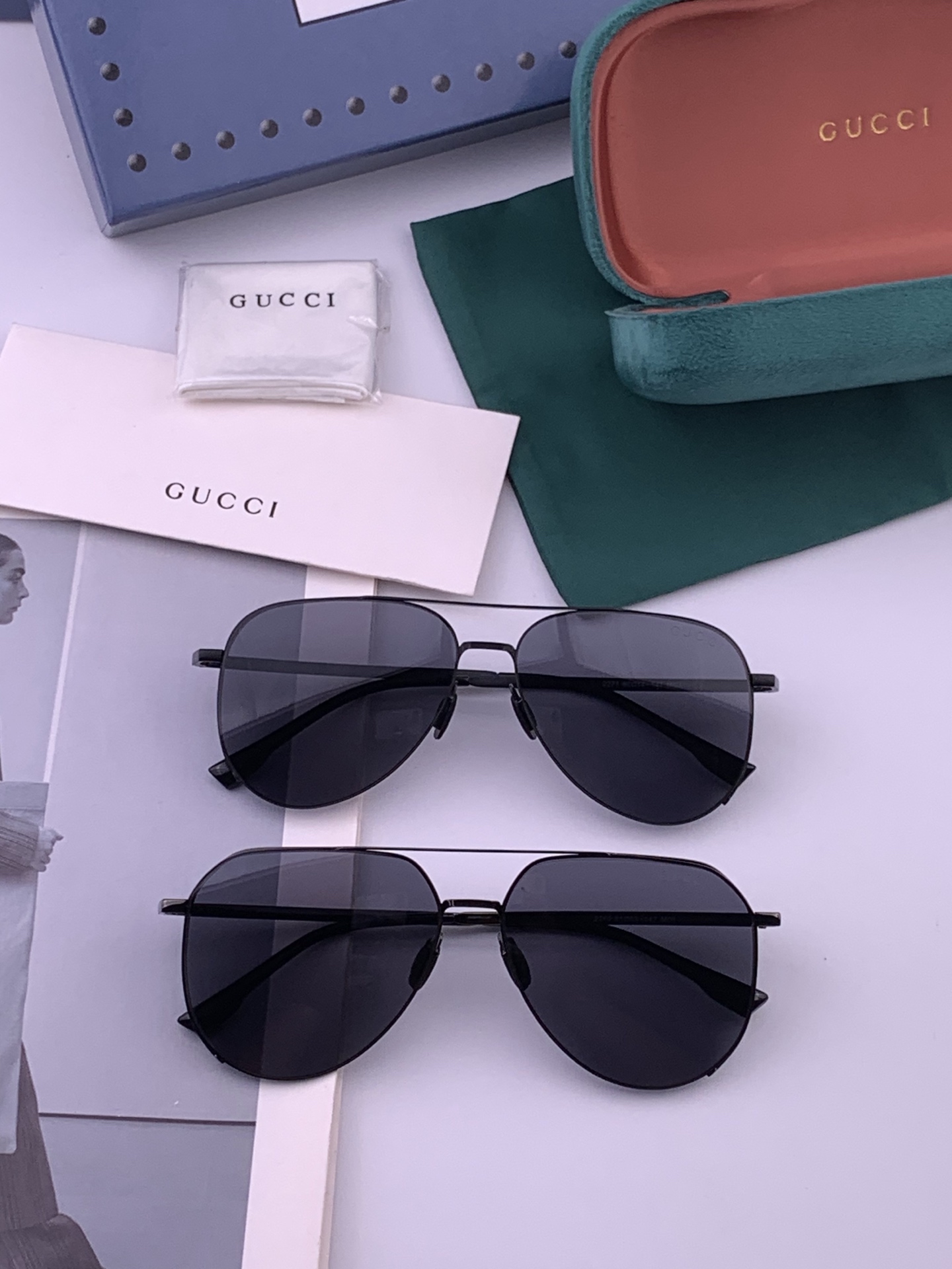 GUCCI 新款男女情侣款太阳镜多边形墨镜i 🉐️电镀永不褪色 超轻超有弹性整幅眼镜无螺丝重要的是压不坏 高清尼龙镜片、