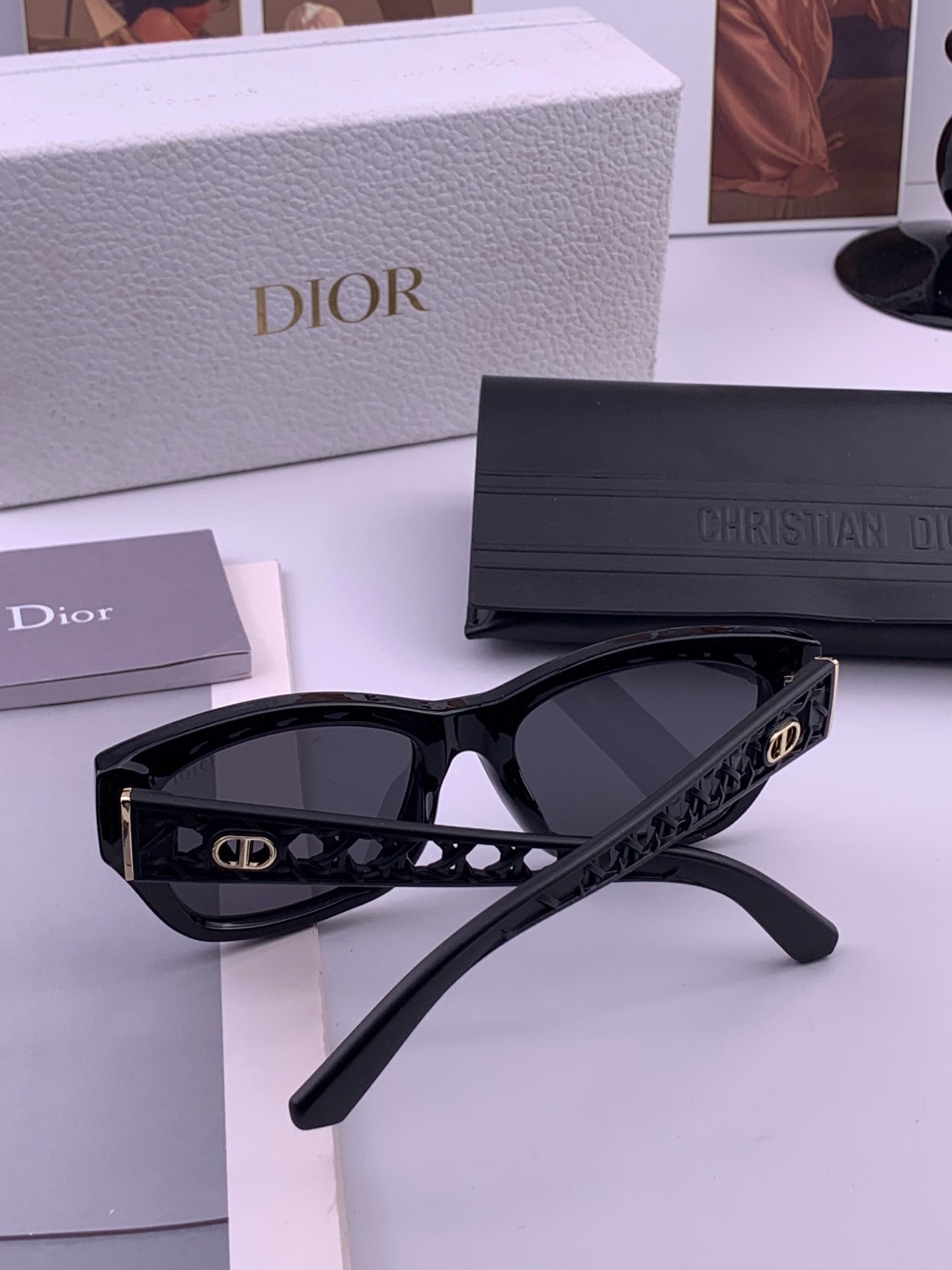 【DIOR】新款潮流爆款 时尚太阳镜 佩戴舒适 网红潮款墨镜  女士高清加厚偏光太阳镜🕶️ 🎉高品质TR镜框 ♥️♥️型