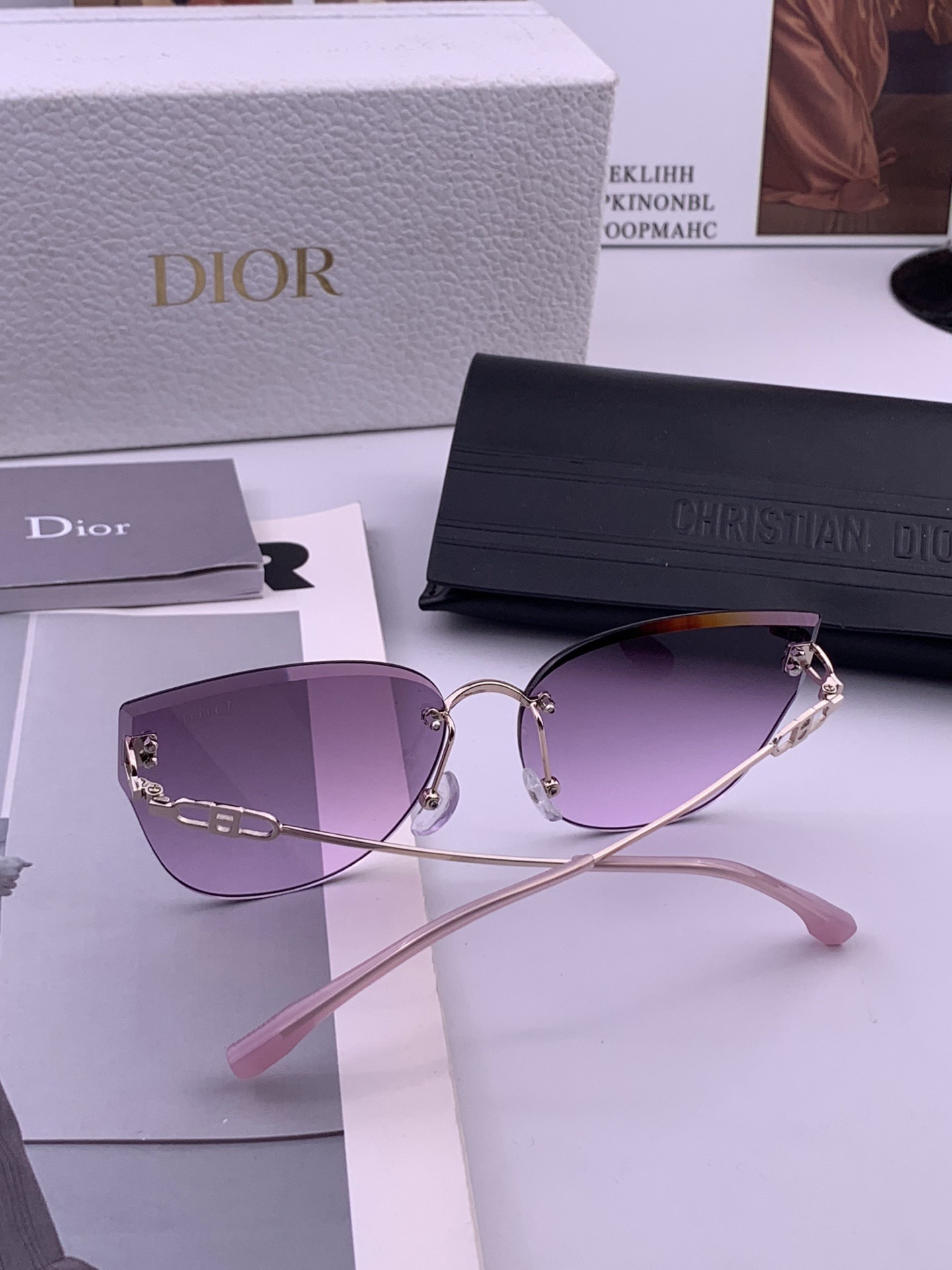DIOR🌋☔️时尚无框太阳镜镜片 顶级奢侈品[强] 高品质[胜利][亲亲]🍦🍨 [得意] 气质非凡😄 🍫🍪女士开车墨镜[