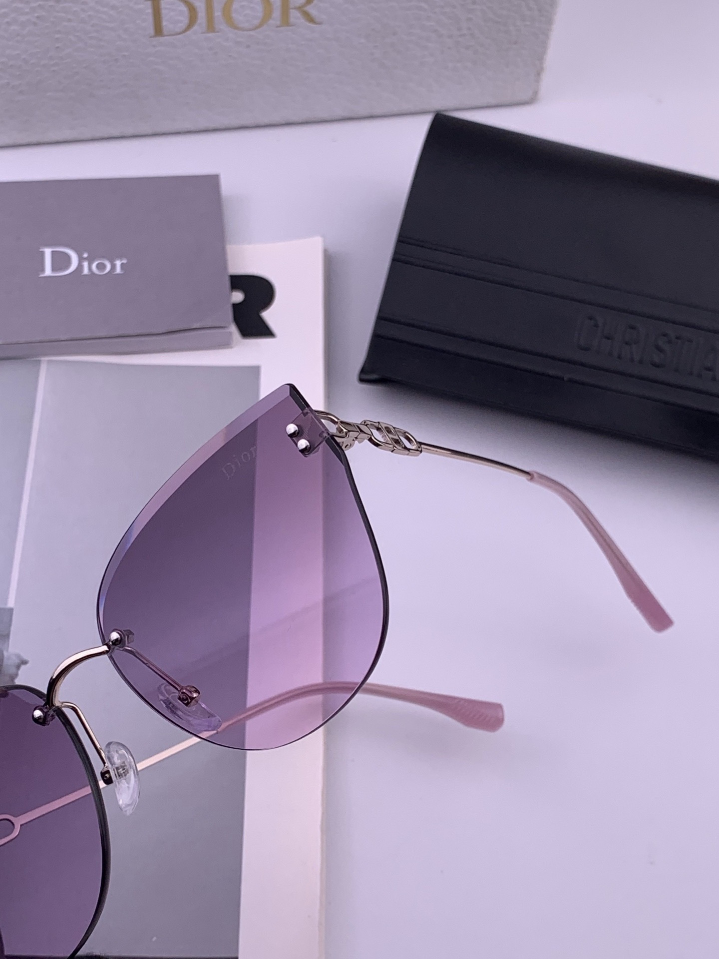 DIOR🌋☔️时尚无框太阳镜镜片 顶级奢侈品[强] 高品质[胜利][亲亲]🍦🍨 [得意] 气质非凡😄 🍫🍪女士开车墨镜[