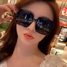 【GUCCI】新款潮流爆款 时尚方框太阳镜 佩戴舒适 网红潮款墨镜 女士高清加厚偏光太阳镜🕶️ 🎉高品质TR镜框 ♥️ 【GUCCI】新款潮流爆款 时尚方框太阳镜 佩戴舒适 网红潮款墨镜 女士高清加厚偏光太阳镜🕶️ 🎉高品质TR镜框 ♥️