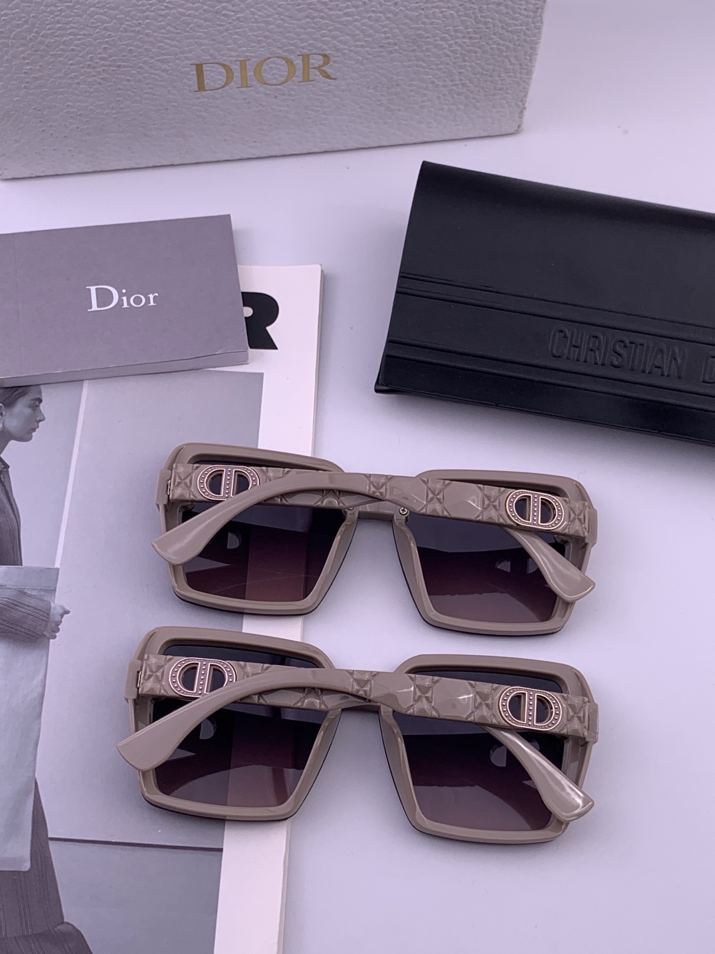 🔺 【DIOR-迪奥】开春新款 潮流爆款 时尚方框偏光太阳镜 高品质 佩戴舒适 网红潮款墨镜 女士高清加厚偏光太阳镜🕶️