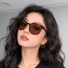 🔺 【GUCCI】开春新款 潮流爆款 时尚方框偏光太阳镜 高品质 佩戴舒适 网红潮款墨镜 女士高清尼龙偏光太阳镜🕶️ 🎉 🔺 【GUCCI】开春新款 潮流爆款 时尚方框偏光太阳镜 高品质 佩戴舒适 网红潮款墨镜 女士高清尼龙偏光太阳镜🕶️ 🎉