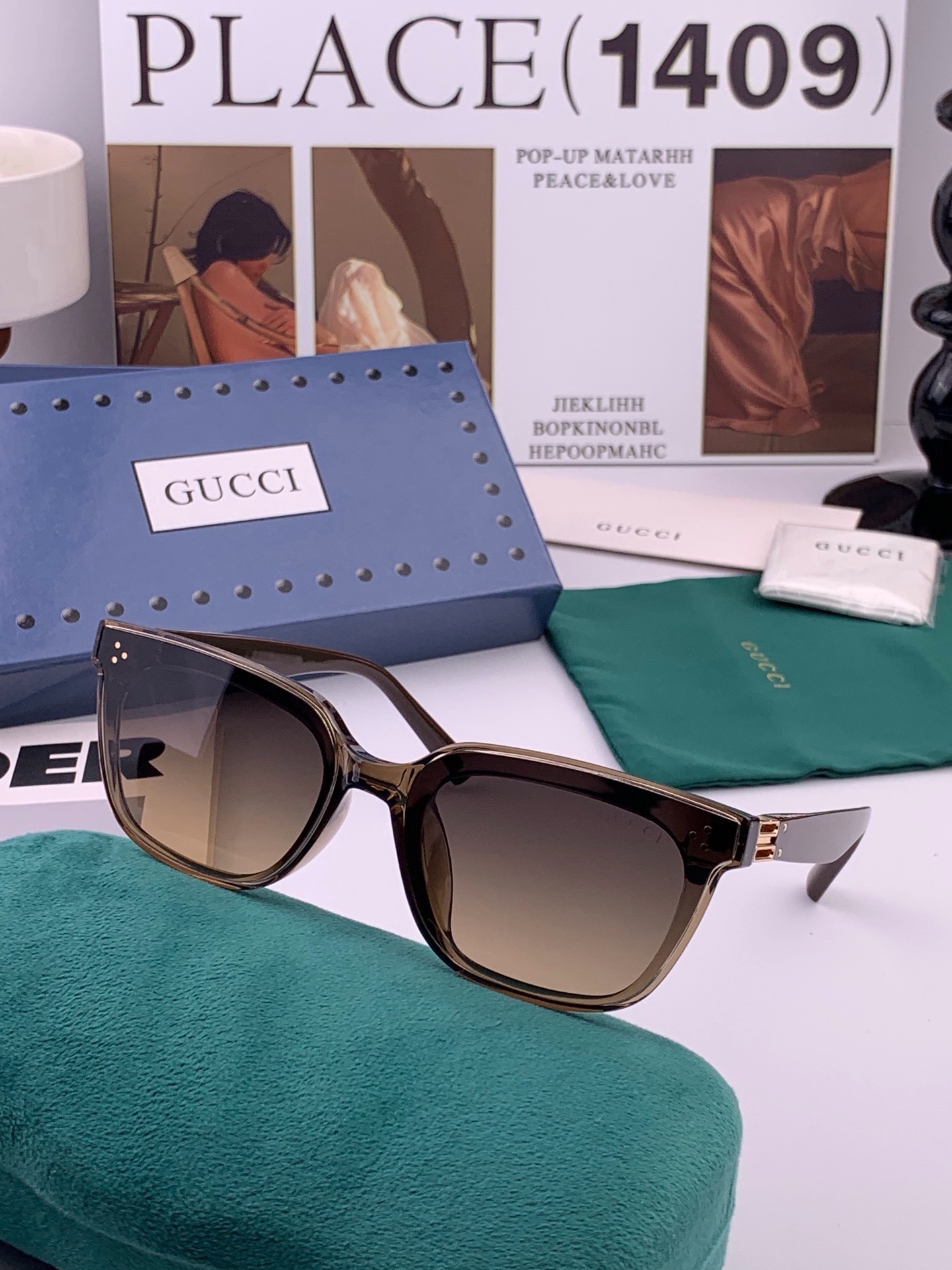 GUCCI  新款连体尼龙偏光太眼镜，情侣款时尚方框太阳镜佩戴舒适网红潮流款墨镜，大气女人范儿，大脸小脸都好看 ！型号：