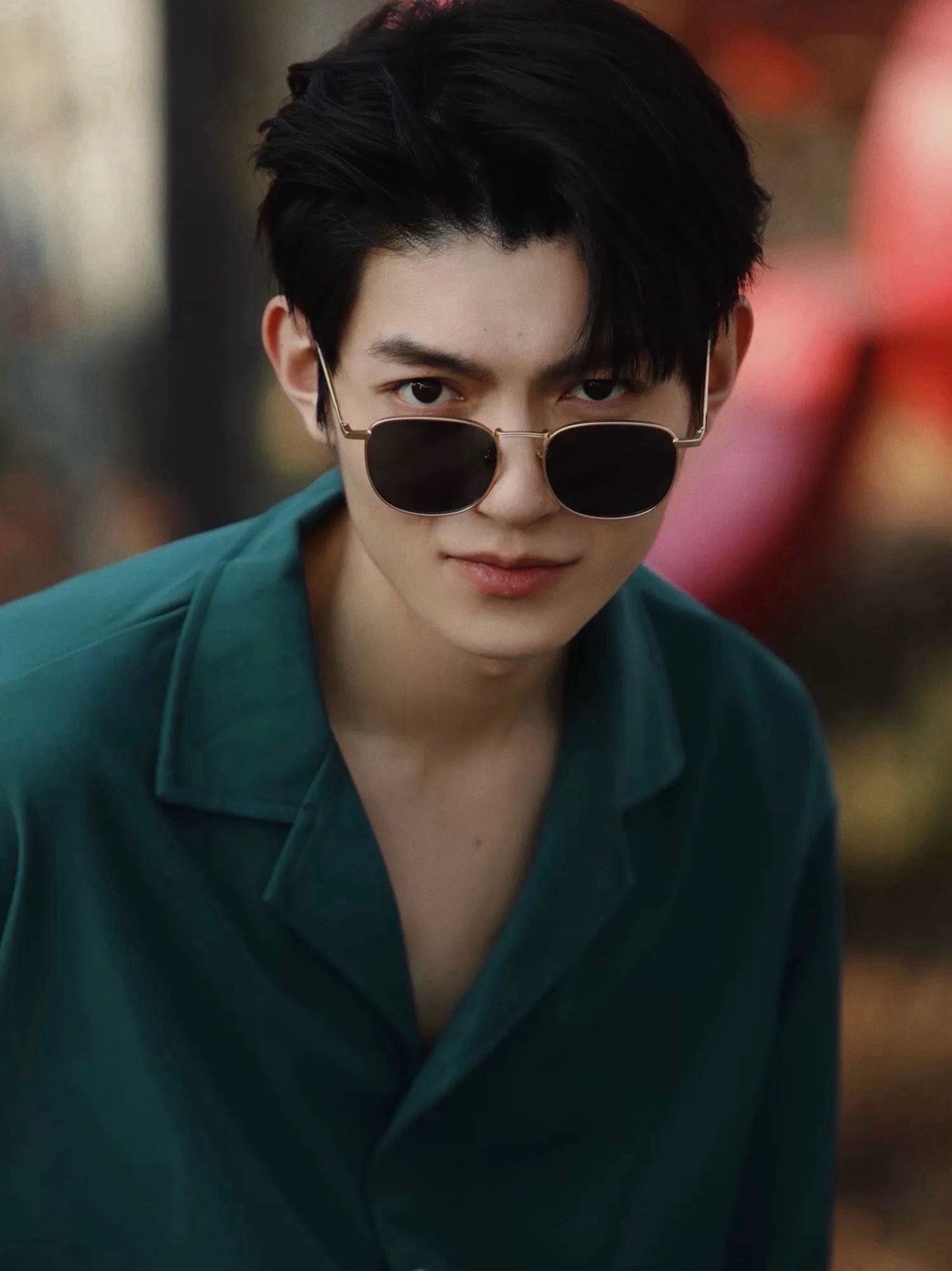 Gucci 。  高品质男女款墨镜   👍 进口宝丽来偏光镜片  。 开车钓鱼都可 。百搭显瘦墨镜韩版男士飞行员大框司机